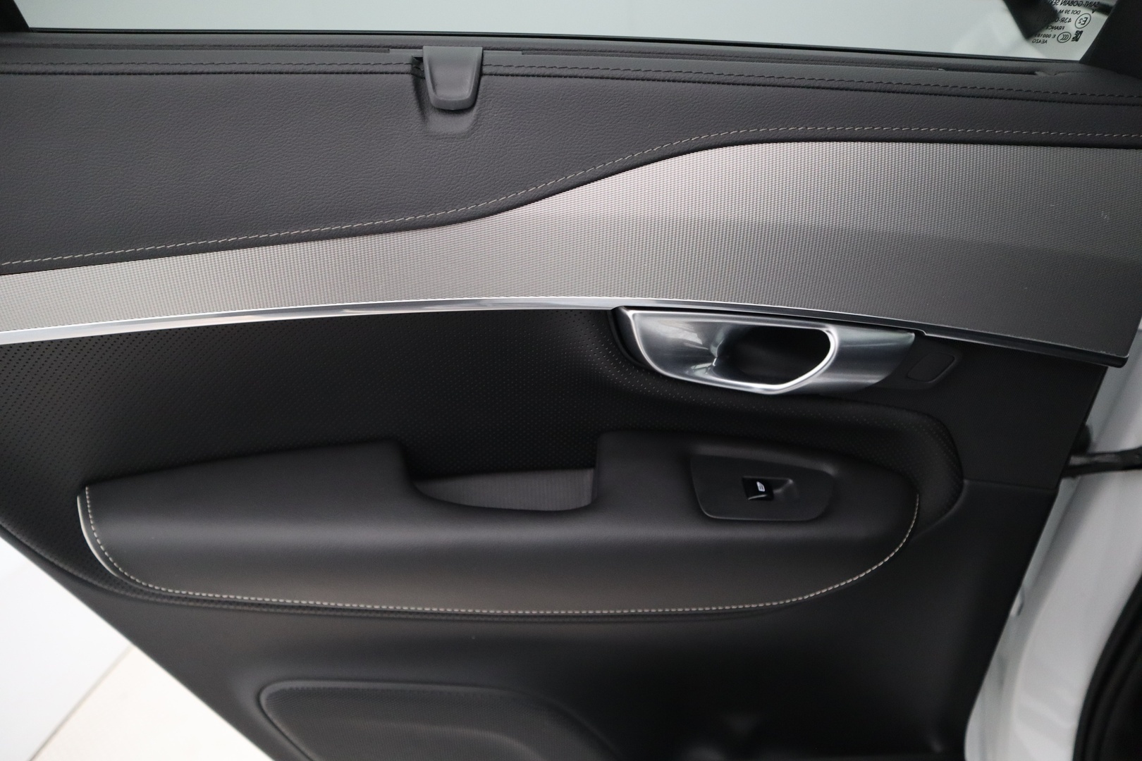 VOLVO XC90 2023