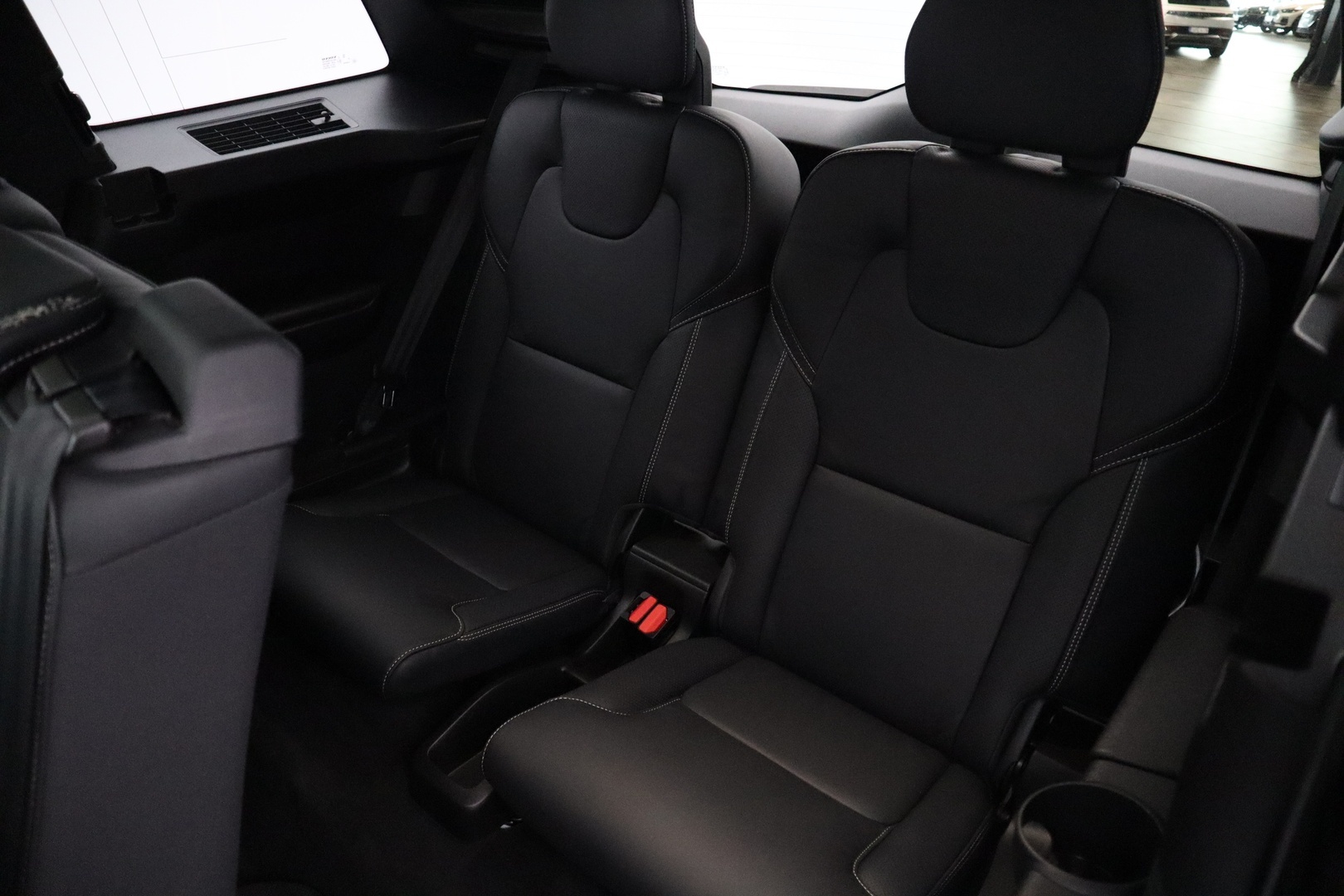 VOLVO XC90 2023