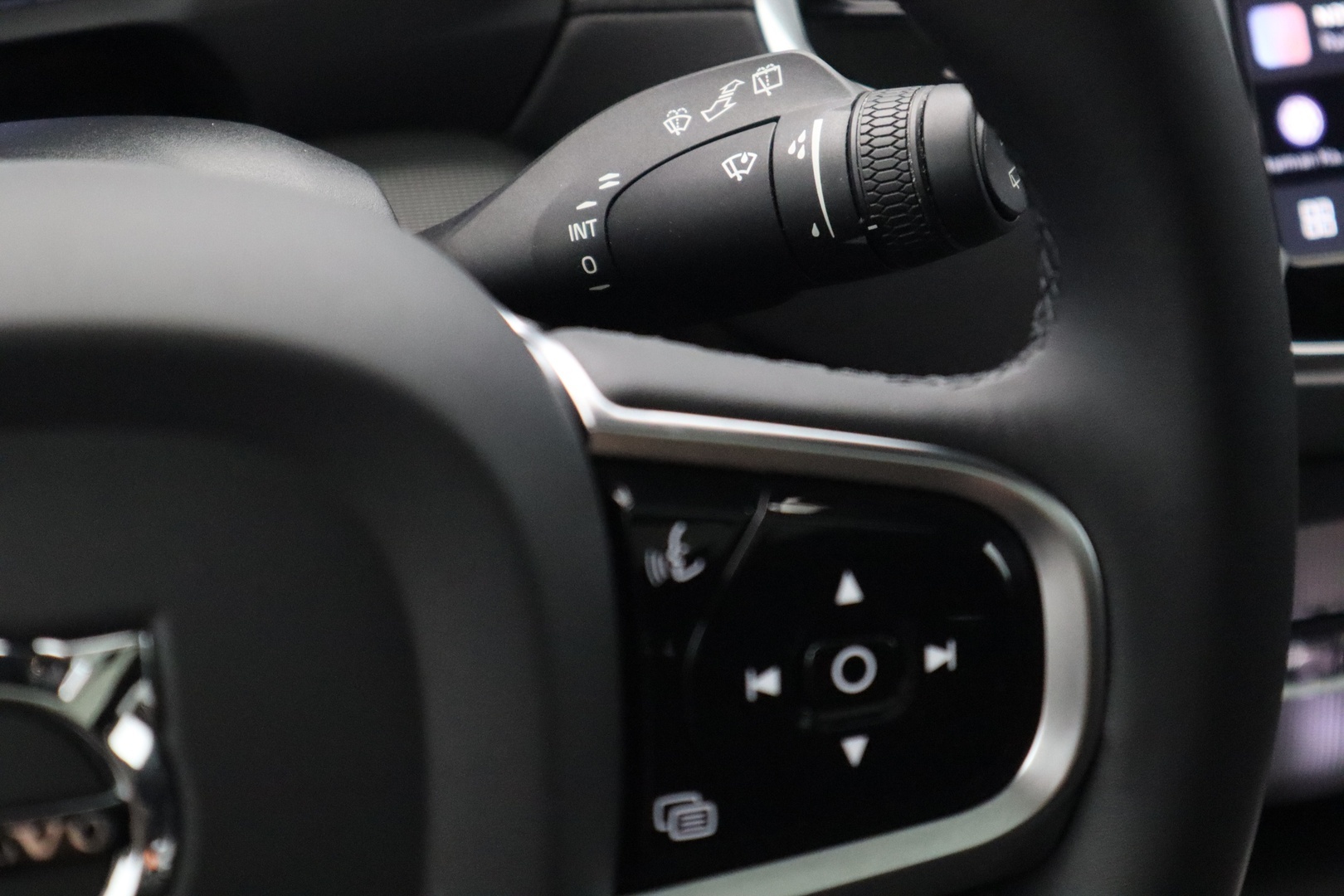 VOLVO XC90 2023