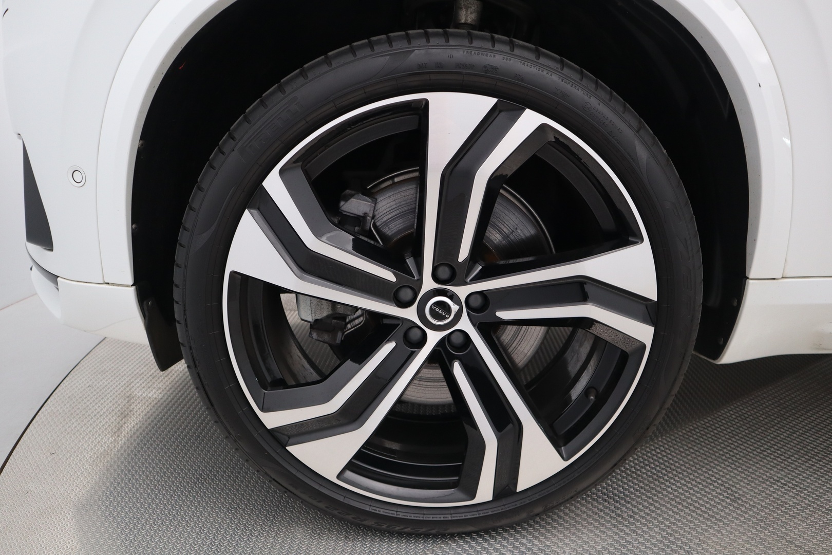 VOLVO XC90 2023