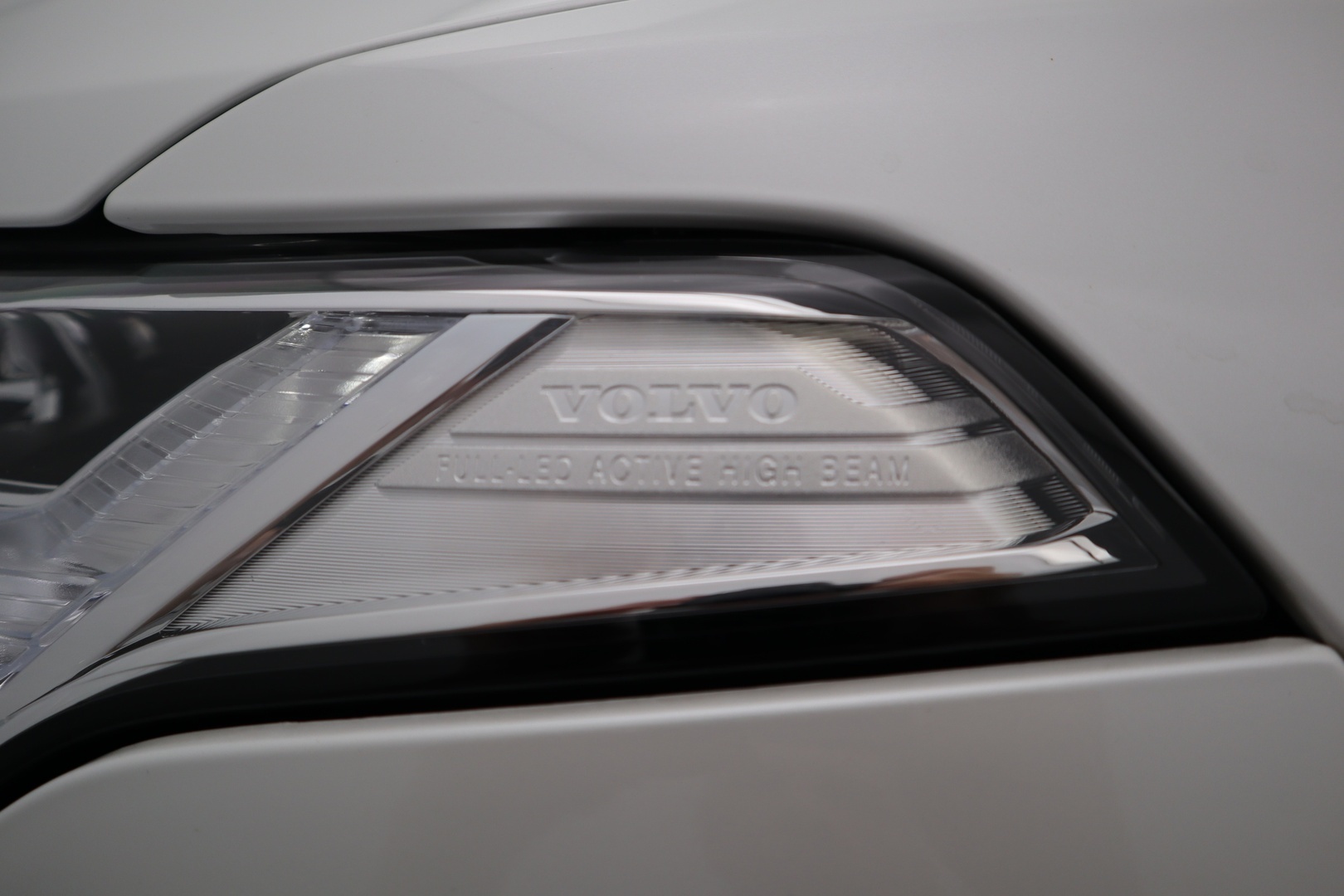 VOLVO XC90 2023