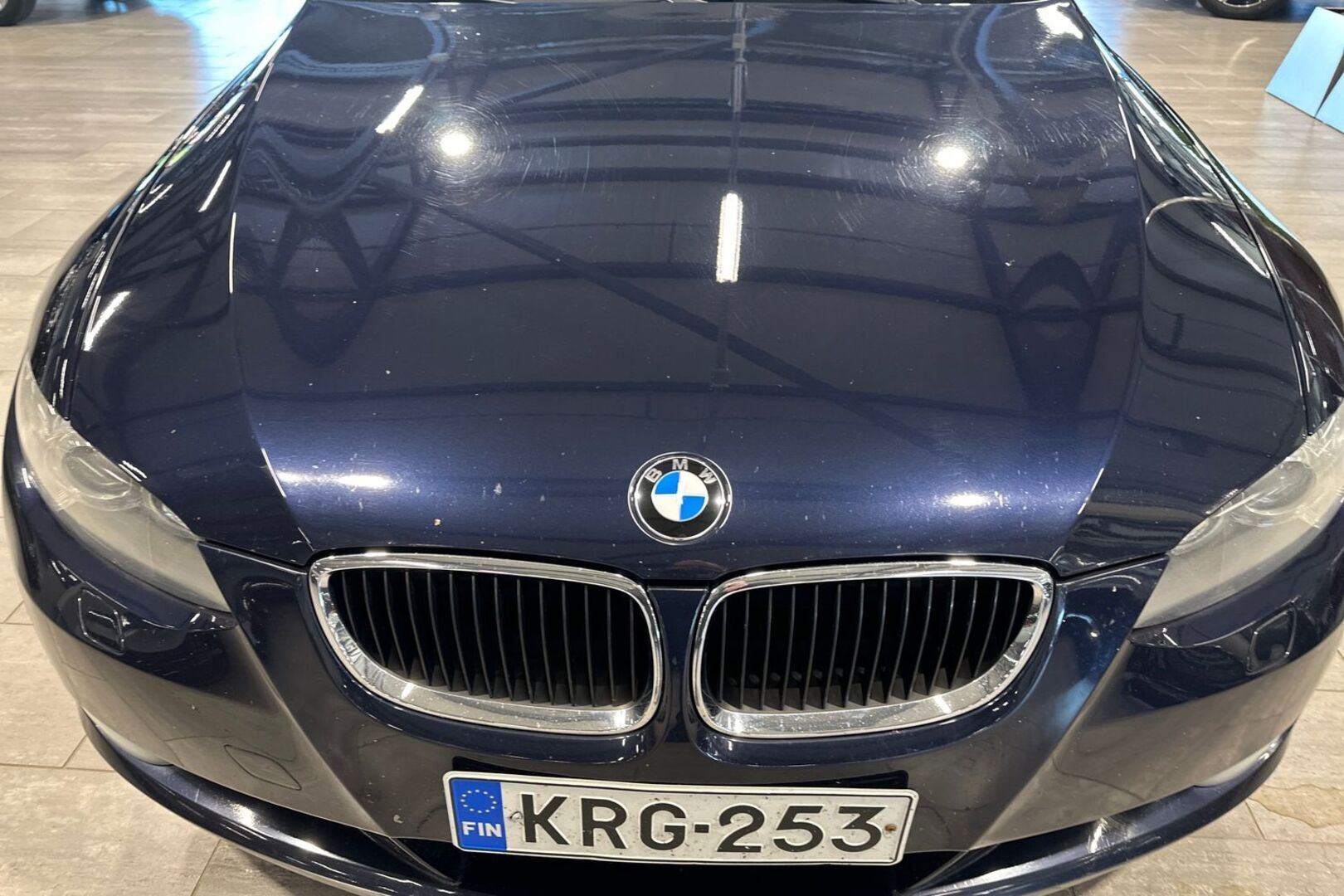 BMW 320 2008