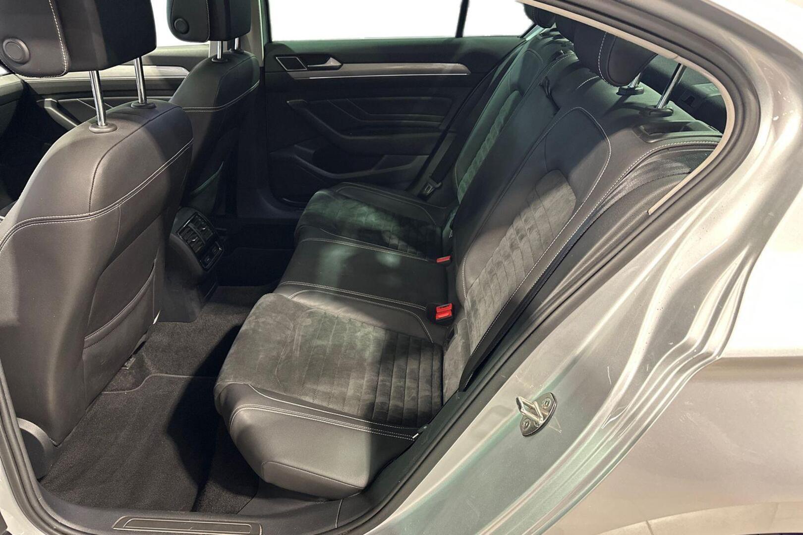 VOLKSWAGEN Passat 2021