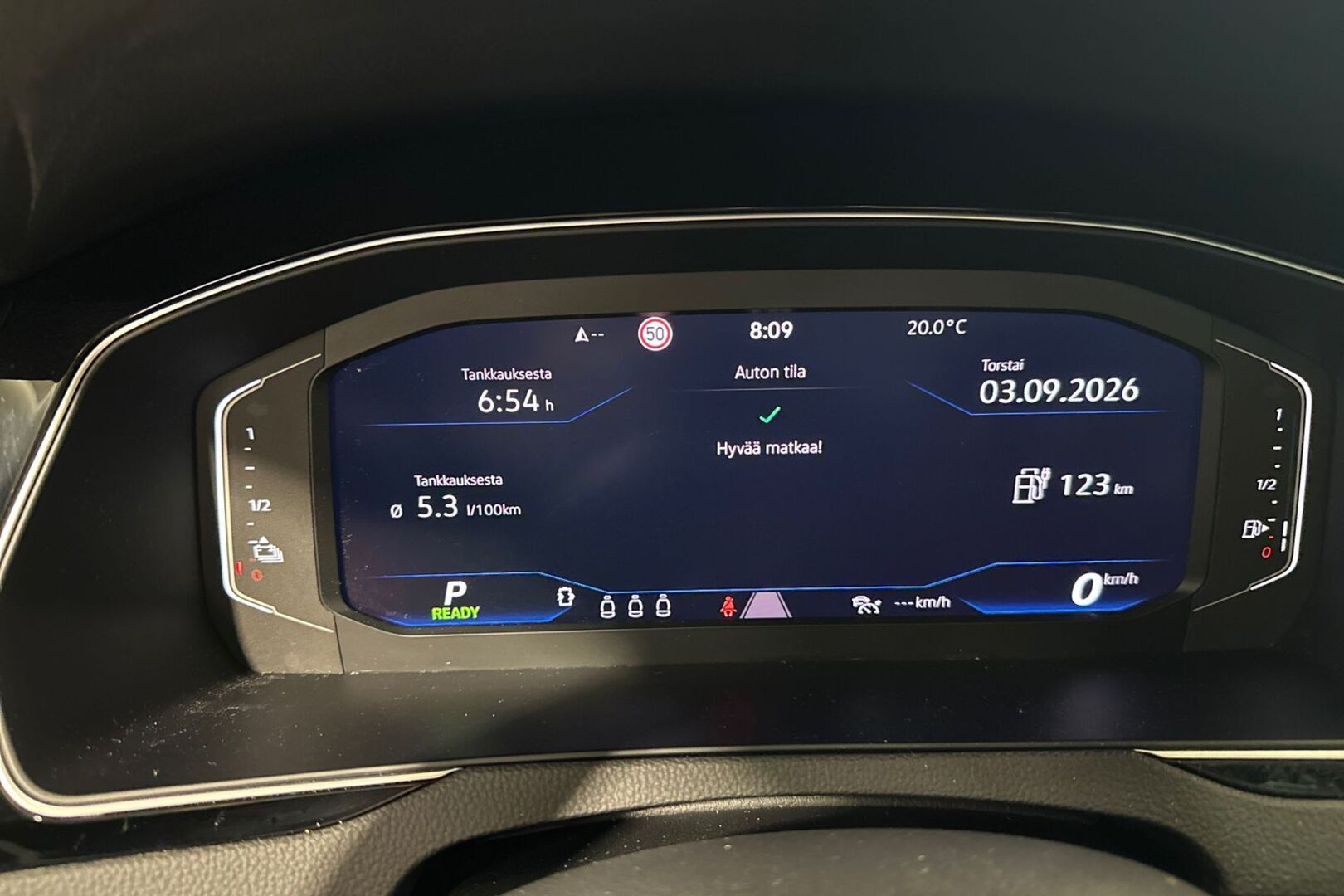 VOLKSWAGEN Passat 2021