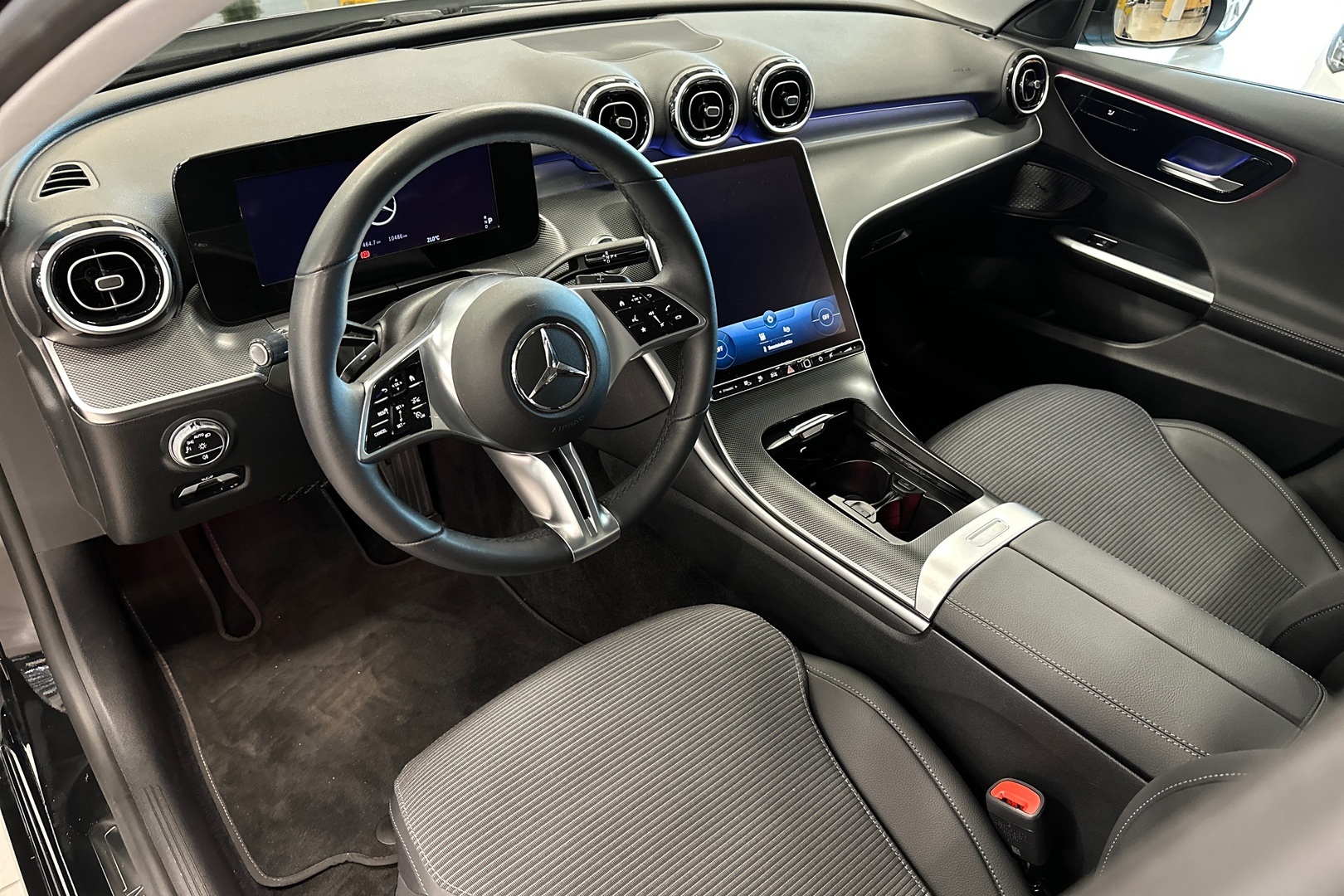 MERCEDES-BENZ C 2022