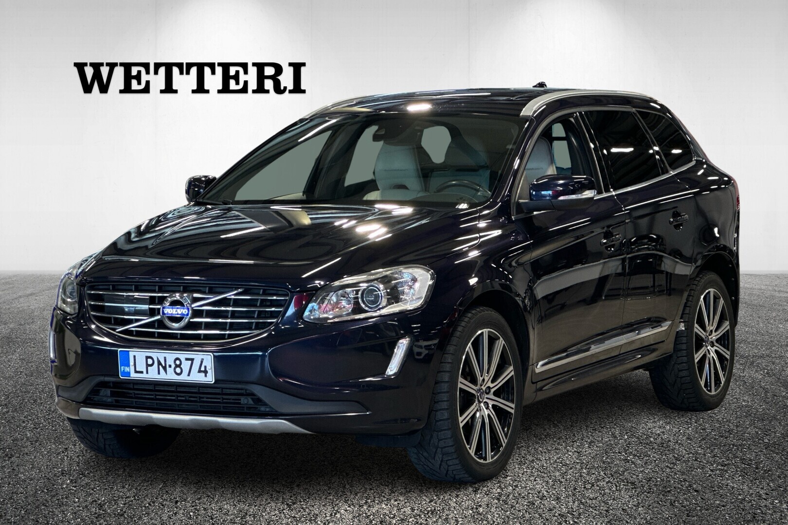 VOLVO XC60 2017