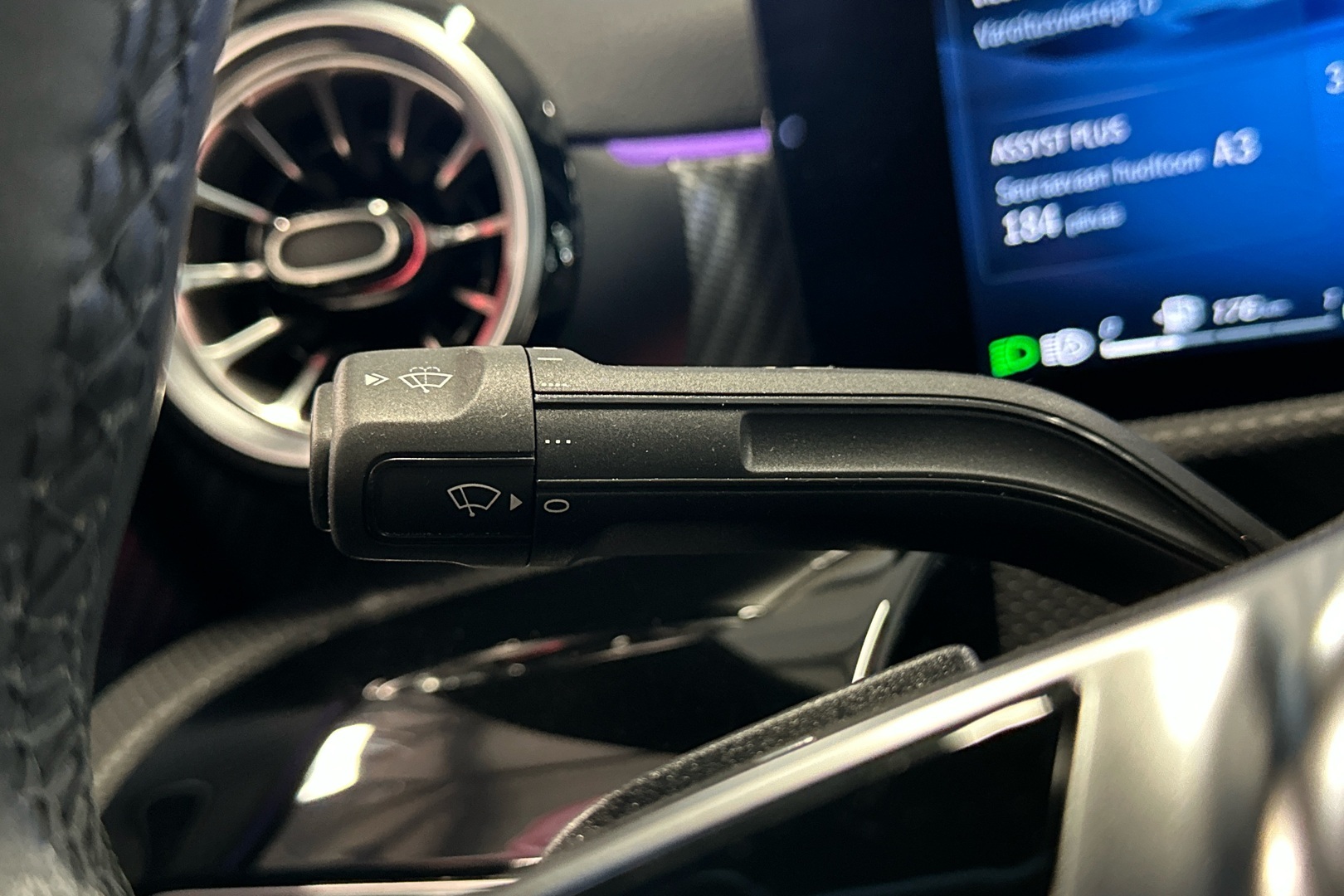 MERCEDES-BENZ CLA 2023