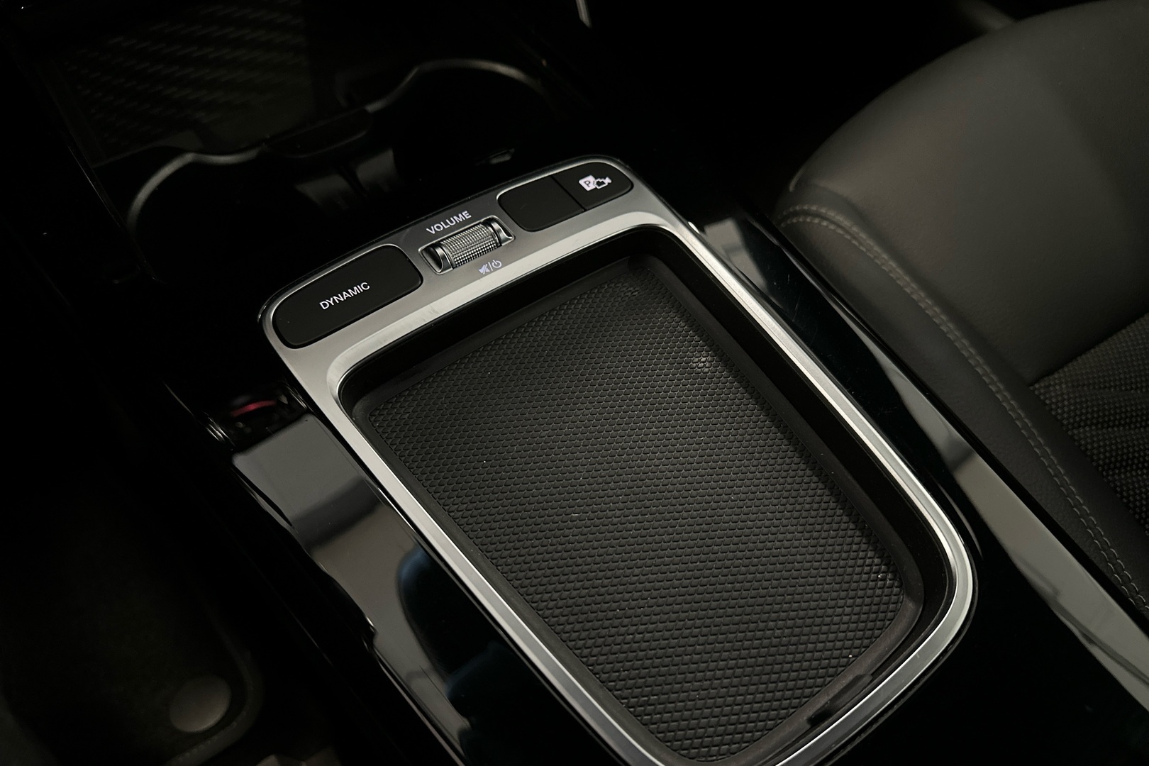 MERCEDES-BENZ CLA 2023