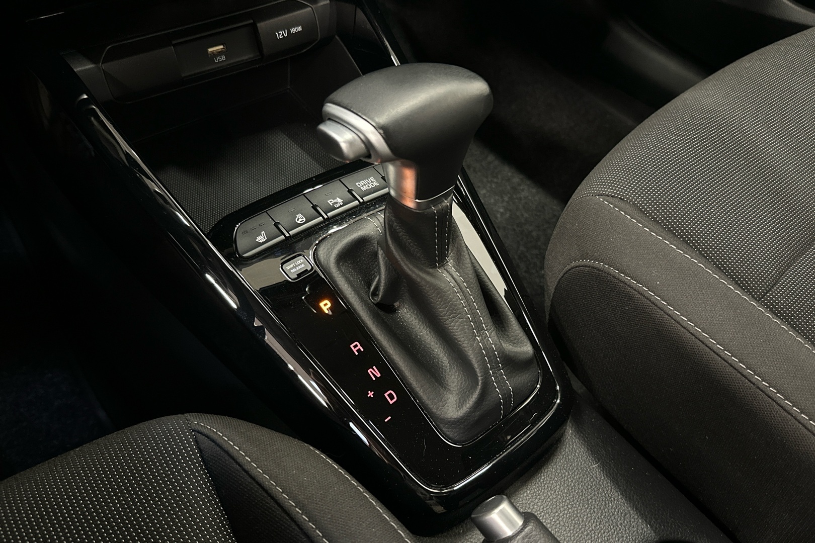 KIA Rio 18