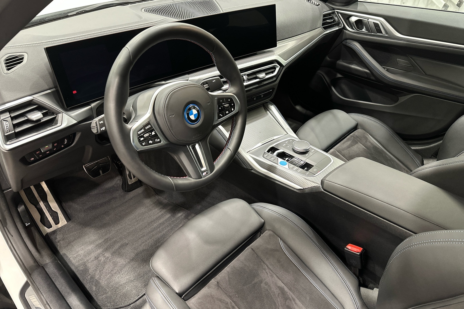 BMW i4 2023