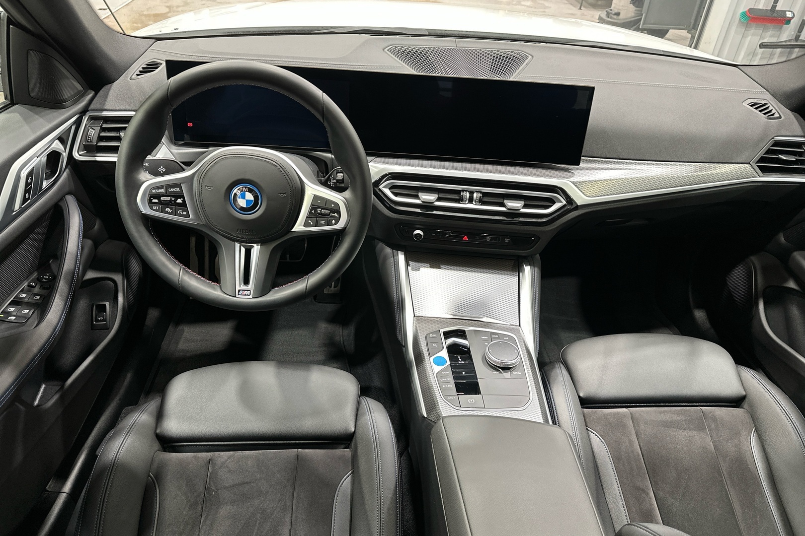 BMW i4 2023