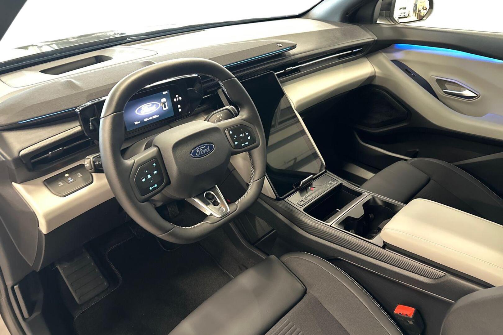 FORD CAPRI 2026