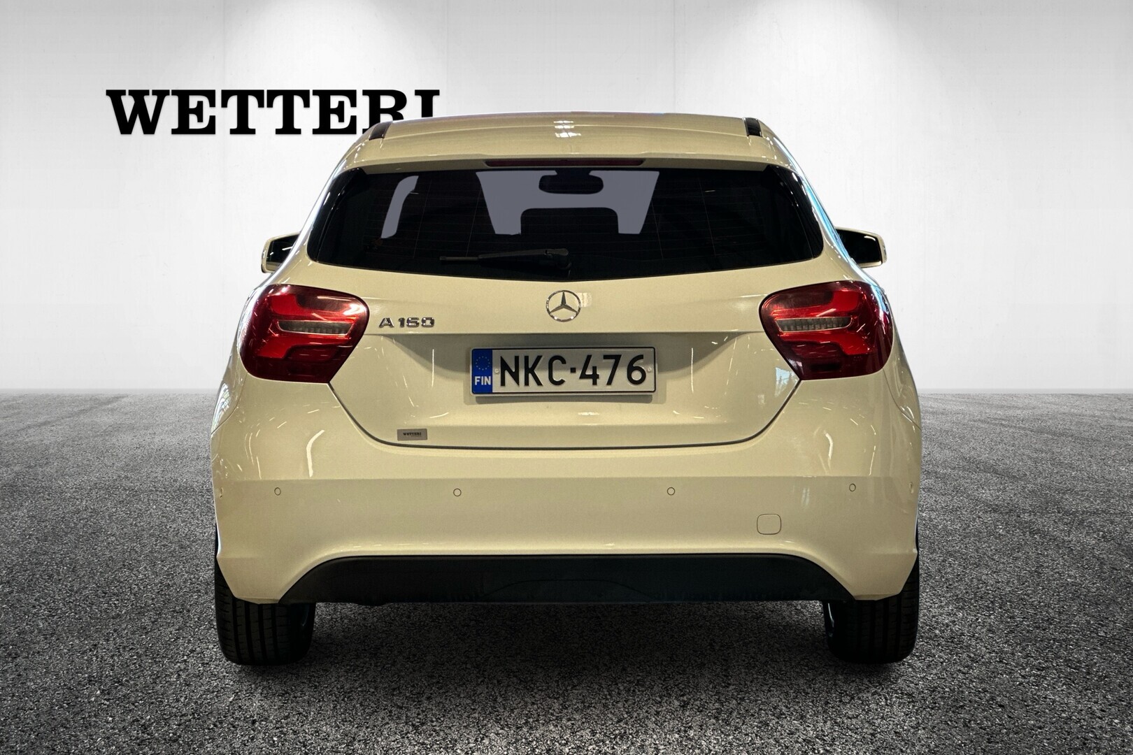 MERCEDES-BENZ A 2016
