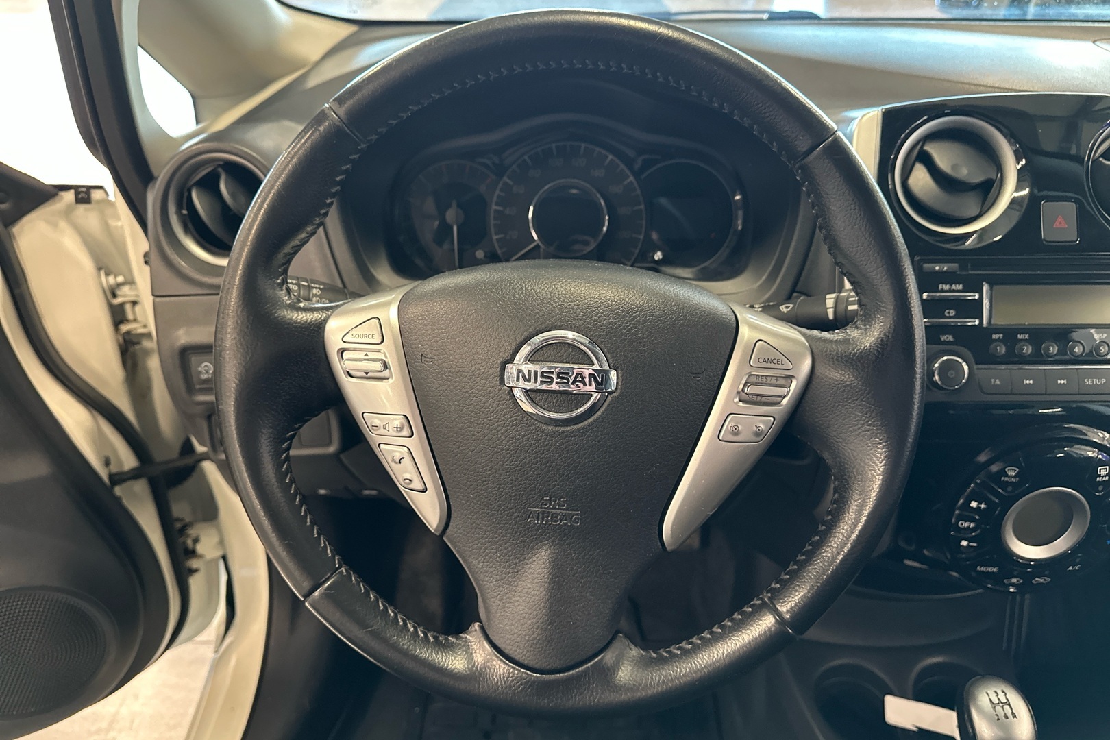 NISSAN Note 2016