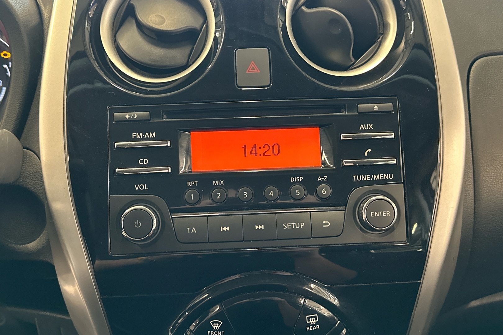 NISSAN Note 2016