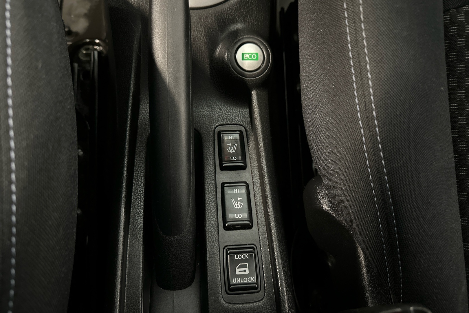 NISSAN Note 2016