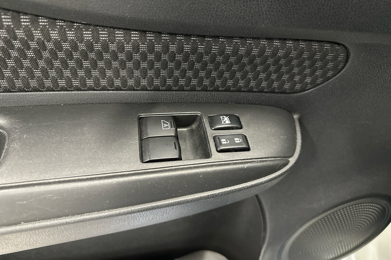 NISSAN Note 2016