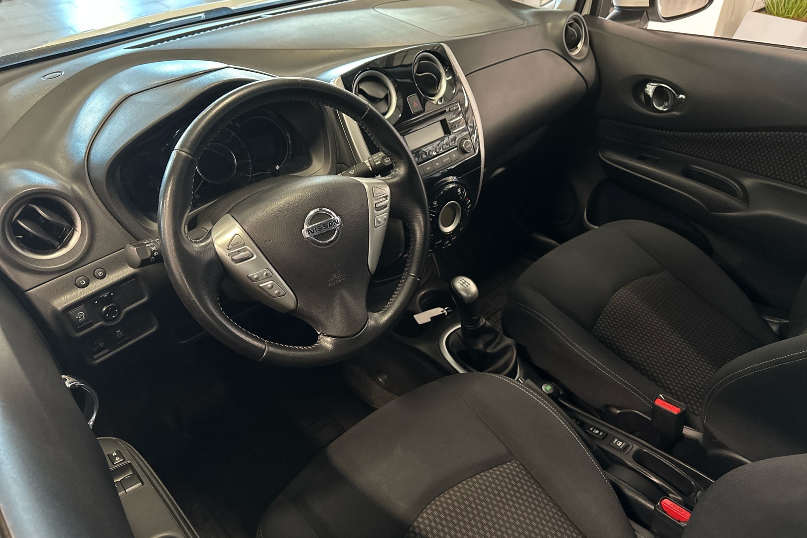 NISSAN Note 2016