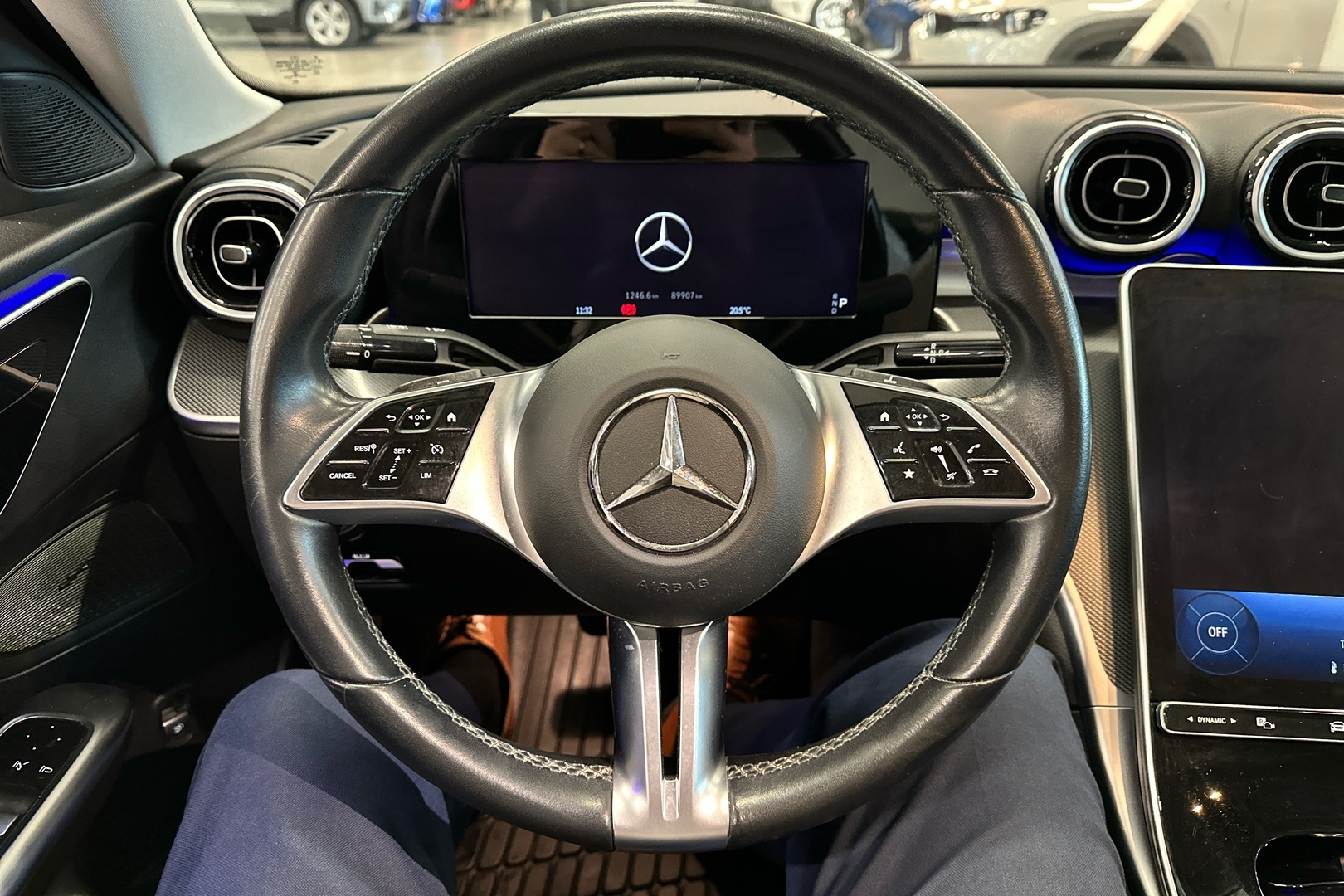 MERCEDES-BENZ C 2022