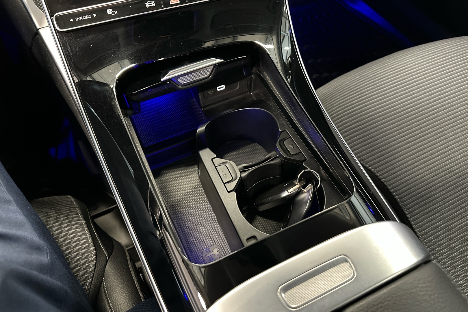 MERCEDES-BENZ C 2022