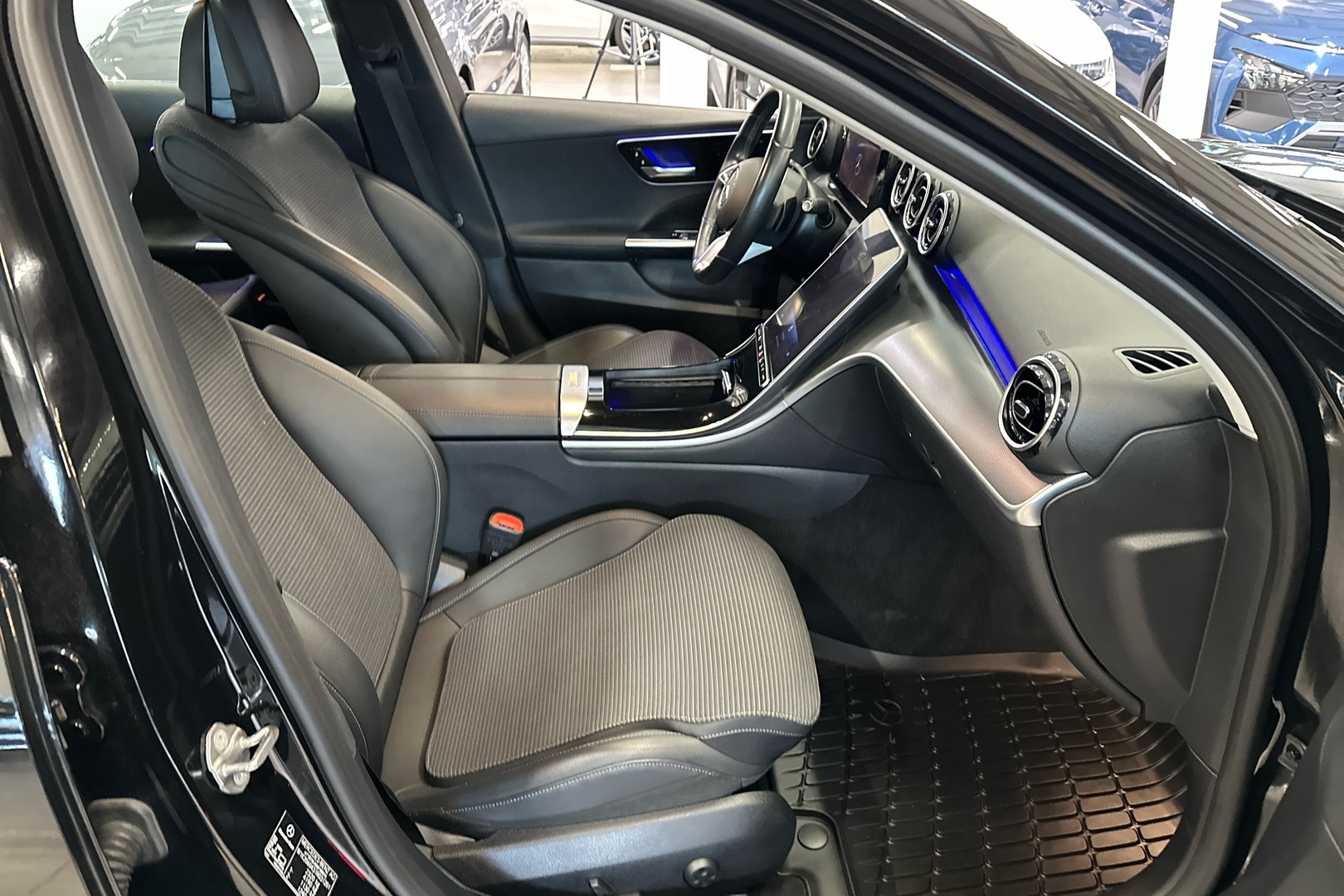 MERCEDES-BENZ C 2022