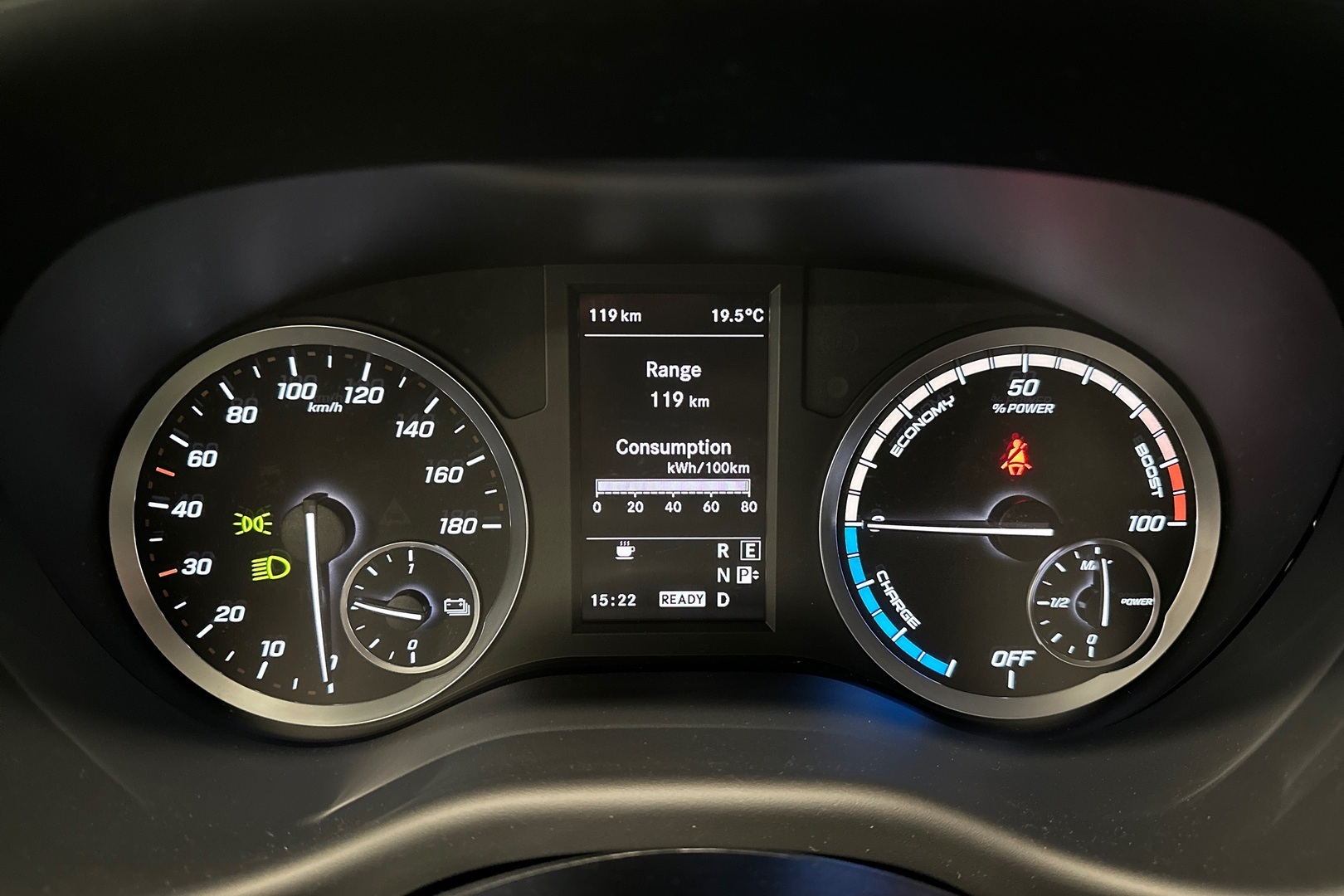 MERCEDES-BENZ Vito 2025