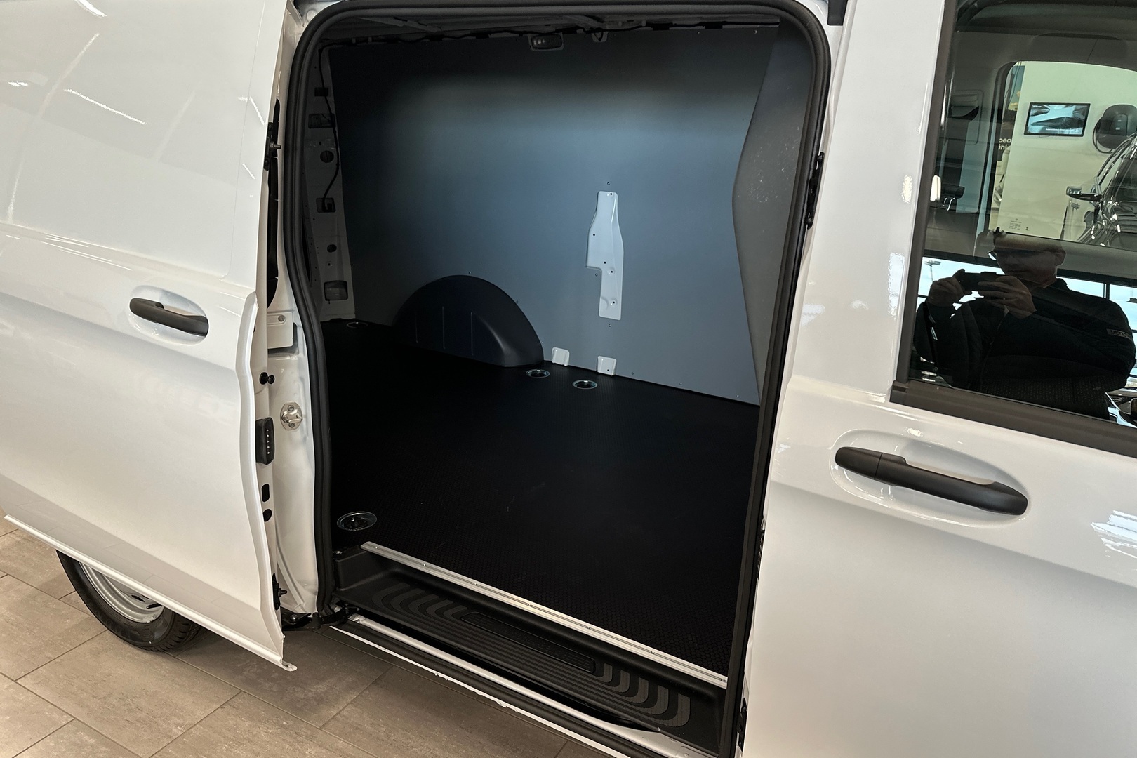 MERCEDES-BENZ Vito 2025