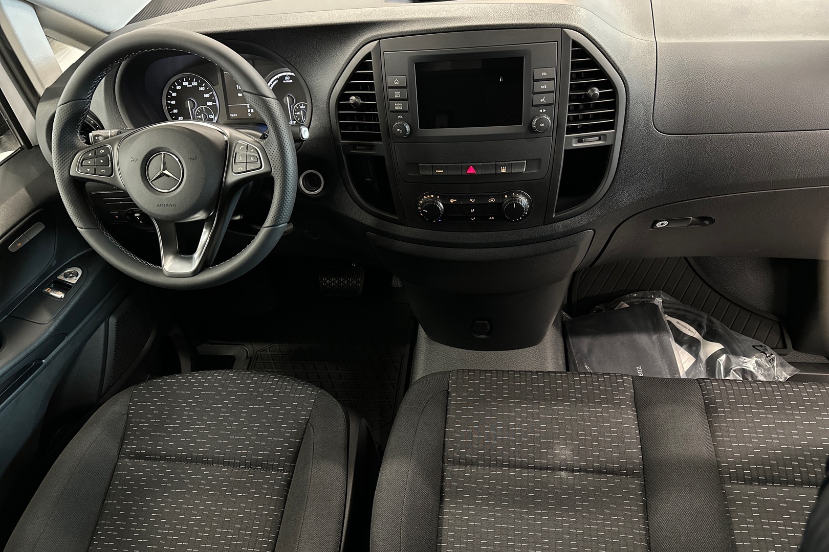 MERCEDES-BENZ Vito 2025