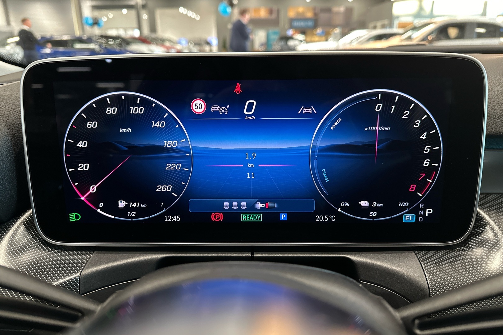 MERCEDES-BENZ C 2024