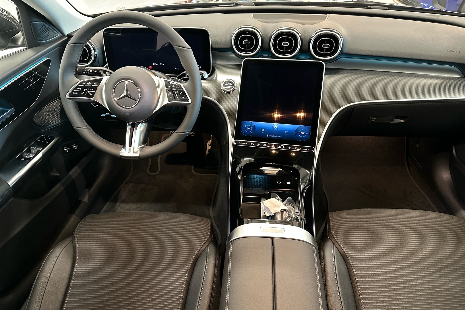 MERCEDES-BENZ C 2024