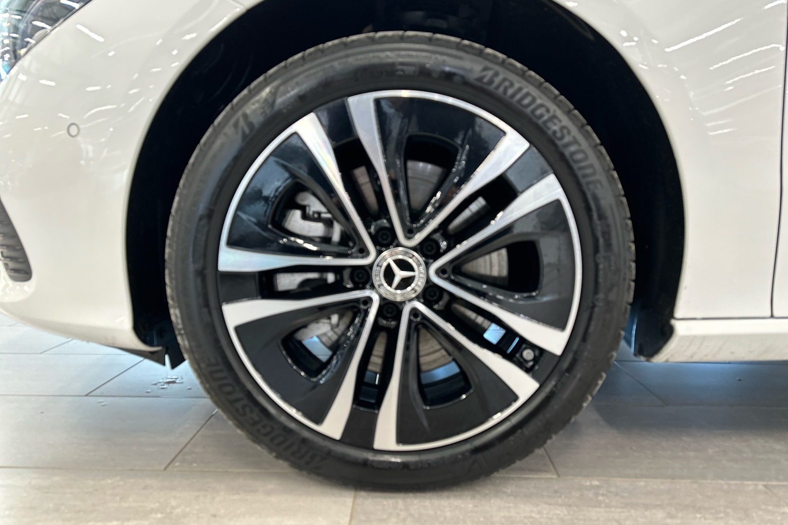 MERCEDES-BENZ CLA 2025