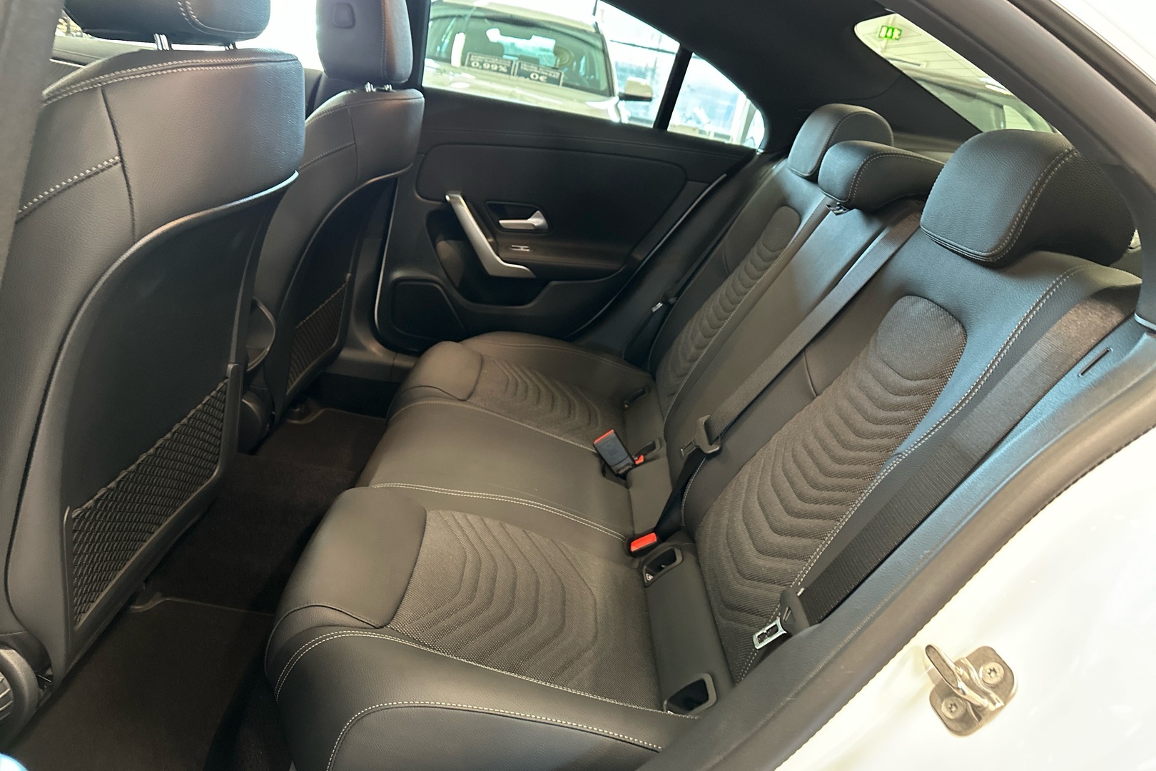 MERCEDES-BENZ CLA 2025