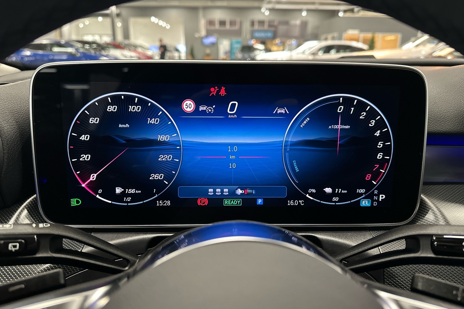 MERCEDES-BENZ C 2025