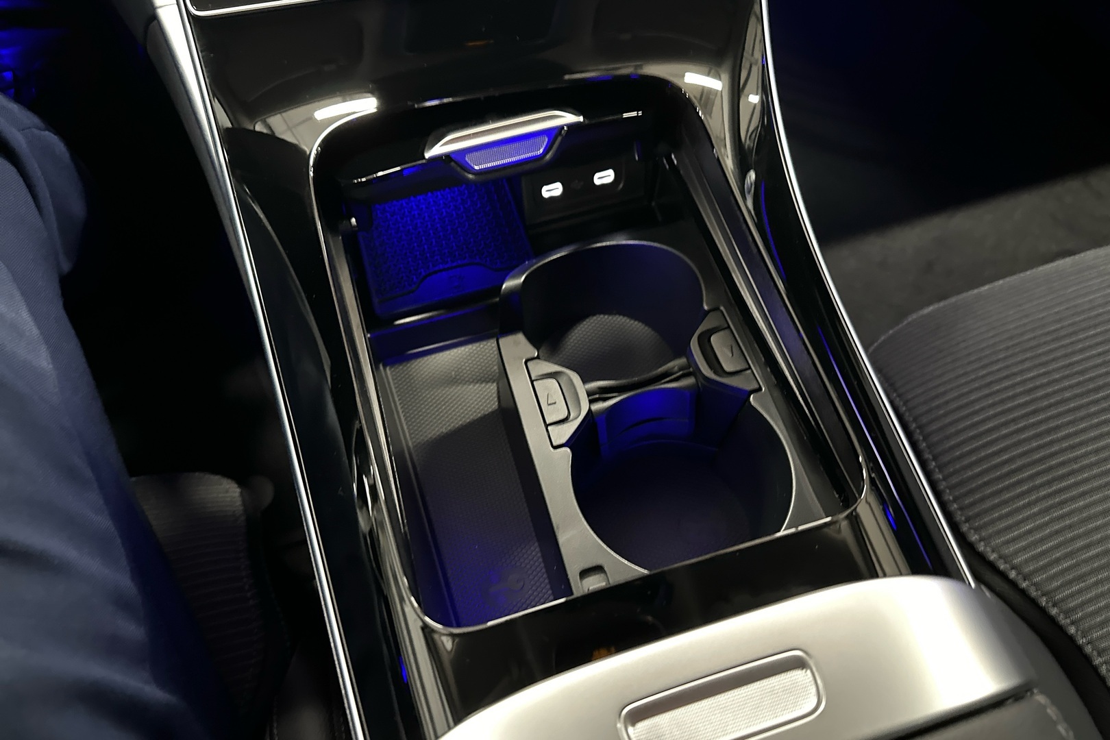 MERCEDES-BENZ C 2025