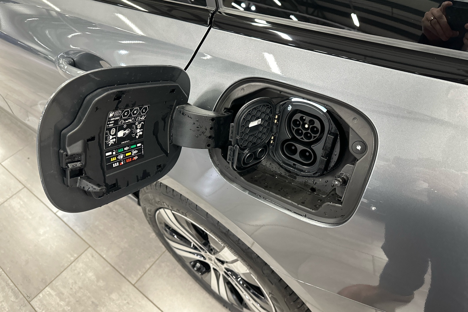 MERCEDES-BENZ C 2025