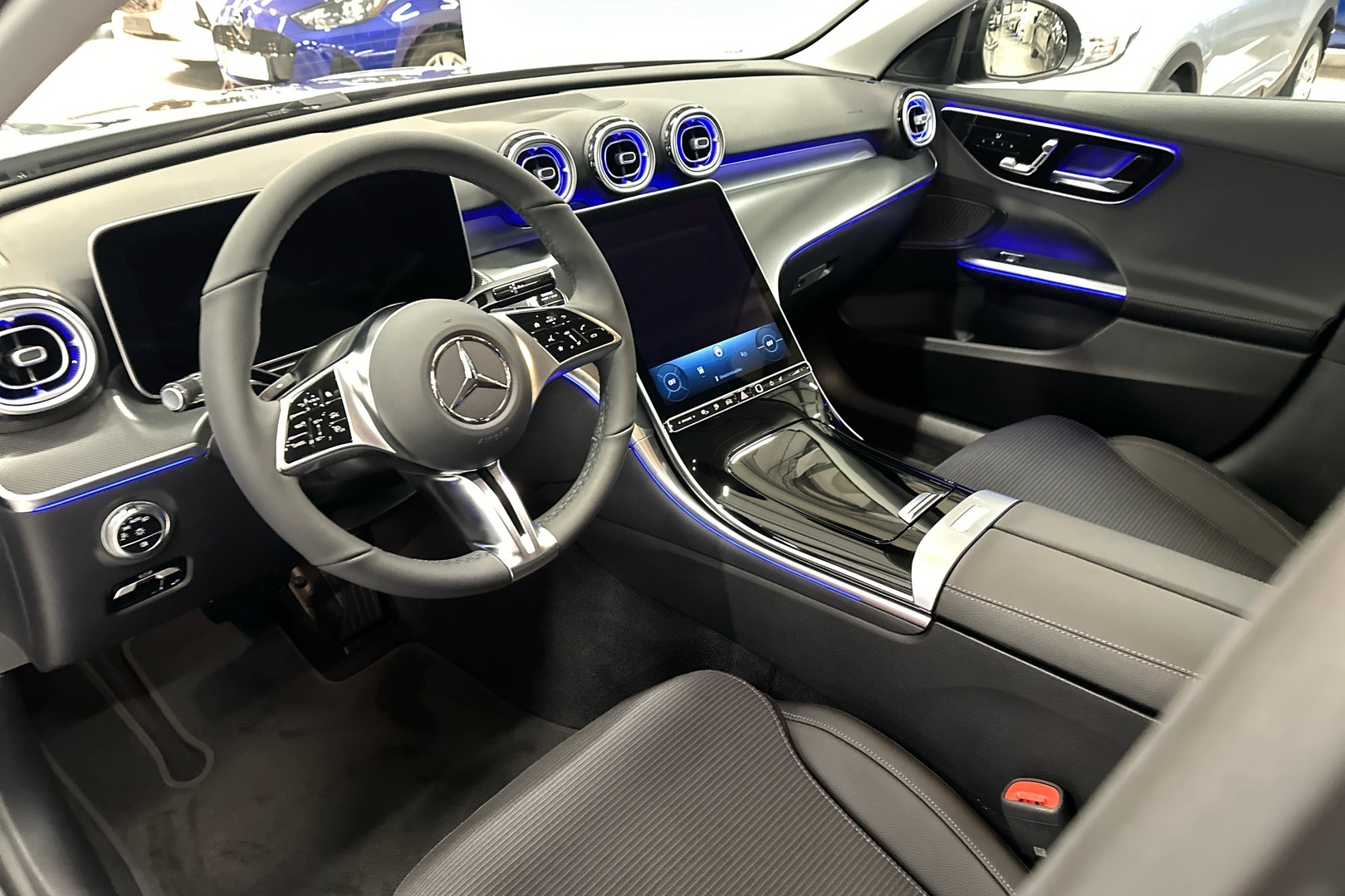 MERCEDES-BENZ C 2025