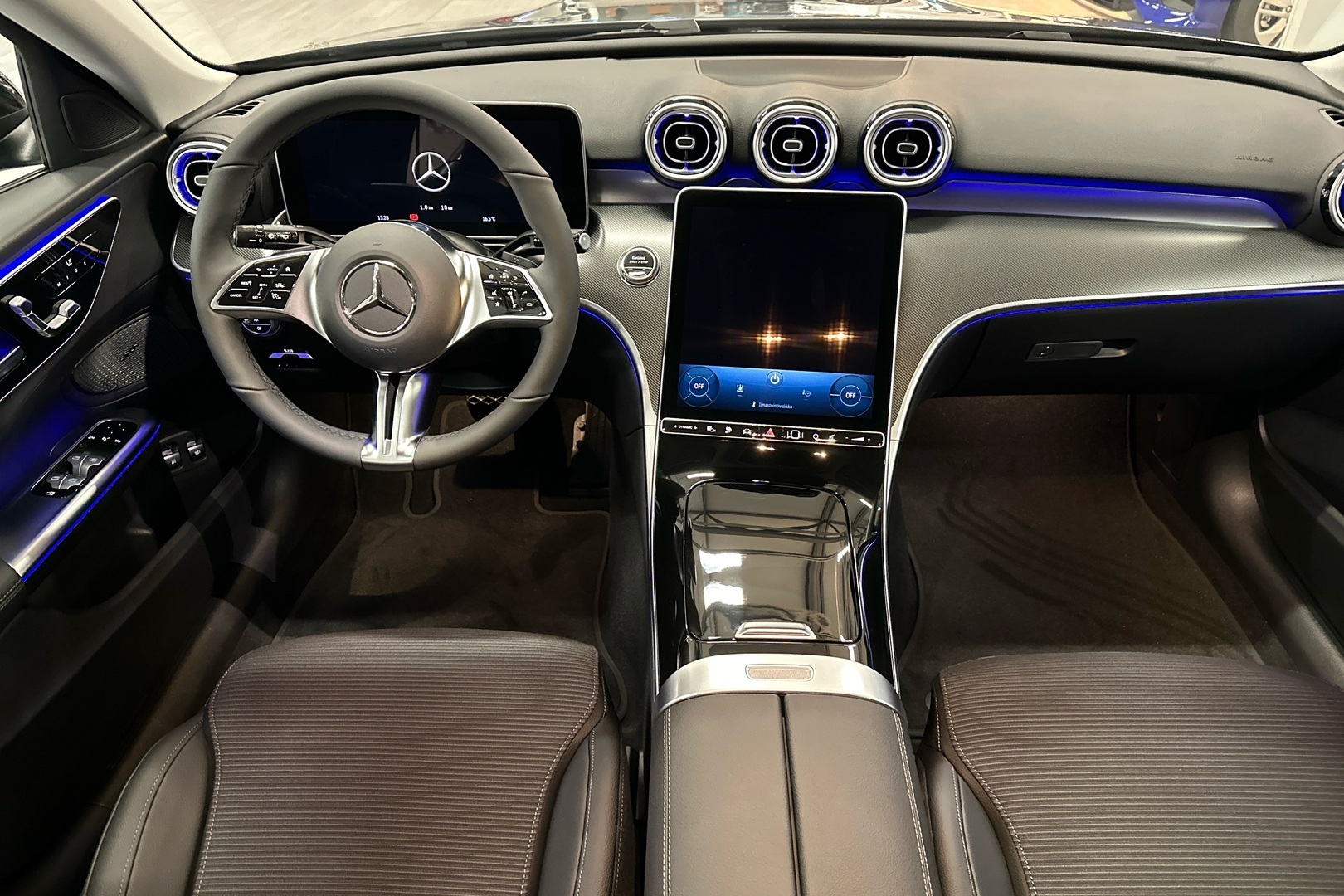 MERCEDES-BENZ C 2025