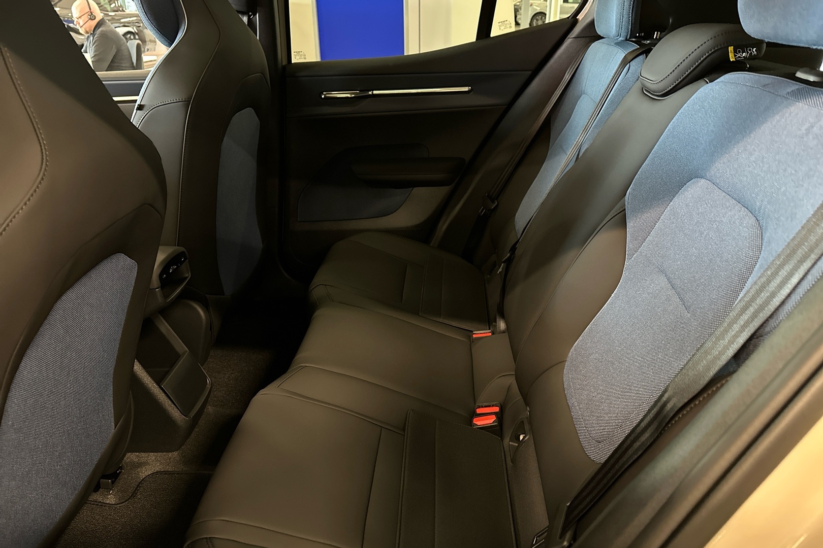 VOLVO EX30 2026