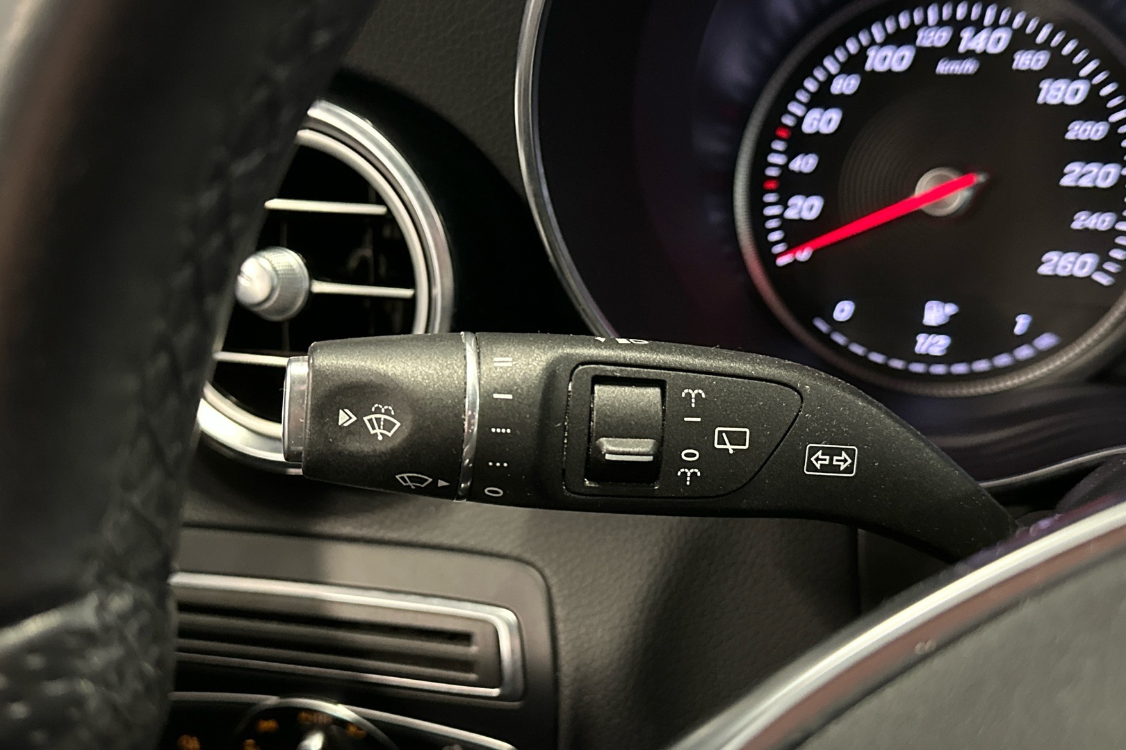 MERCEDES-BENZ C 2017