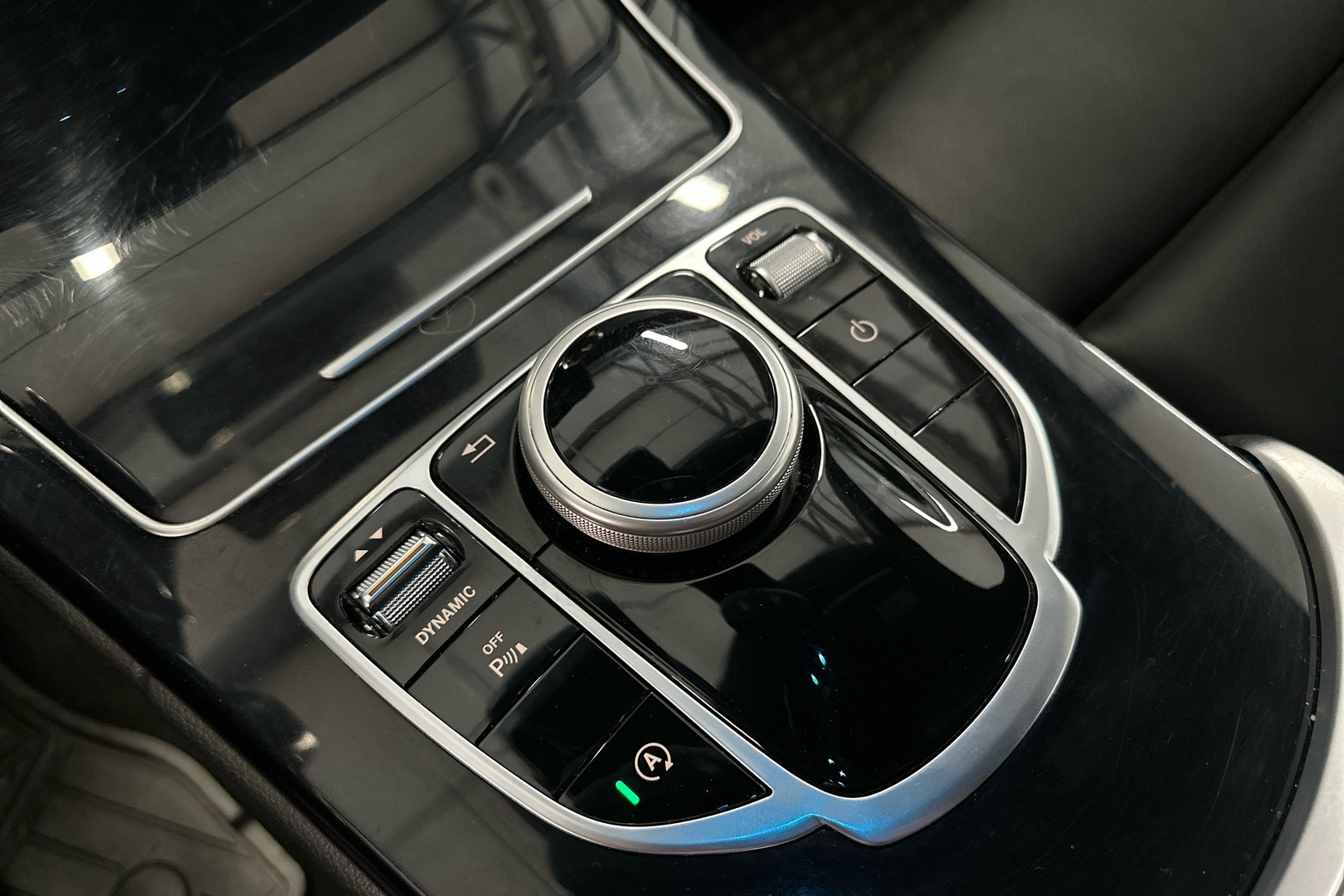 MERCEDES-BENZ C 2017