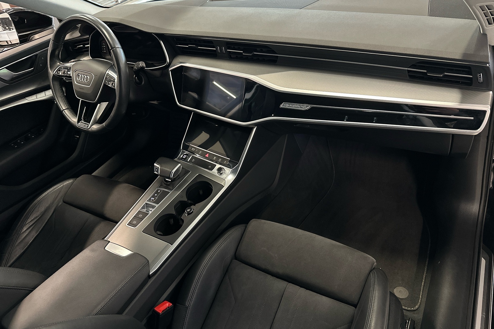 AUDI A6 2023
