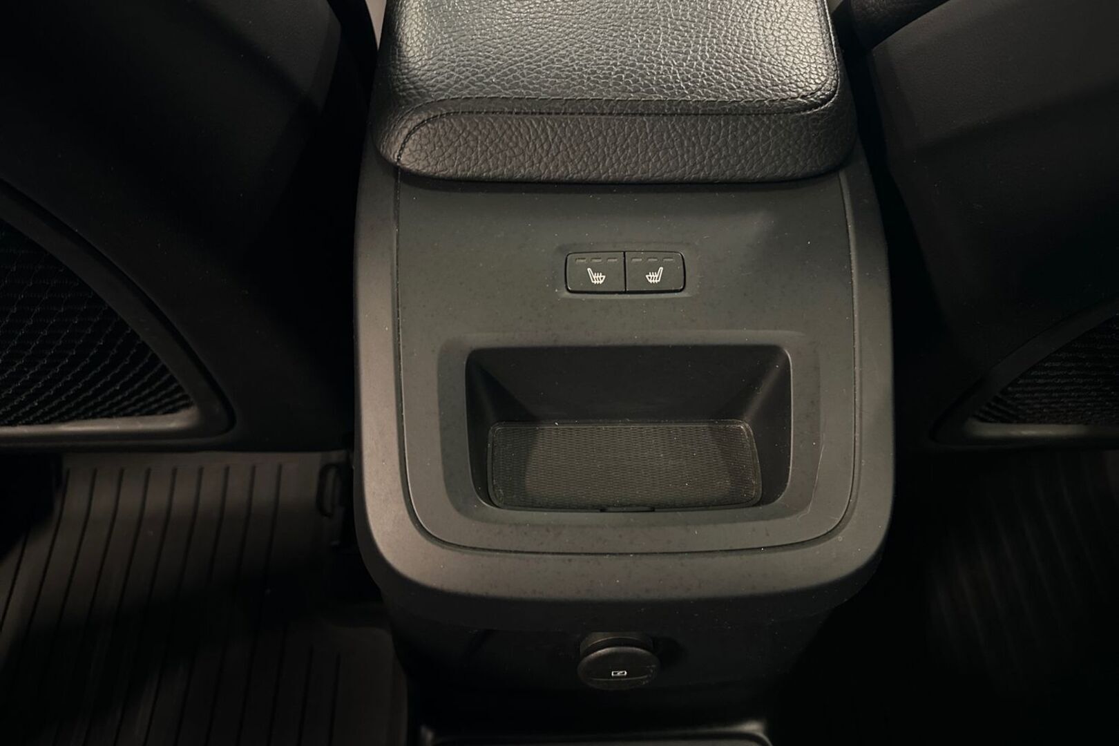 VOLVO XC60 17