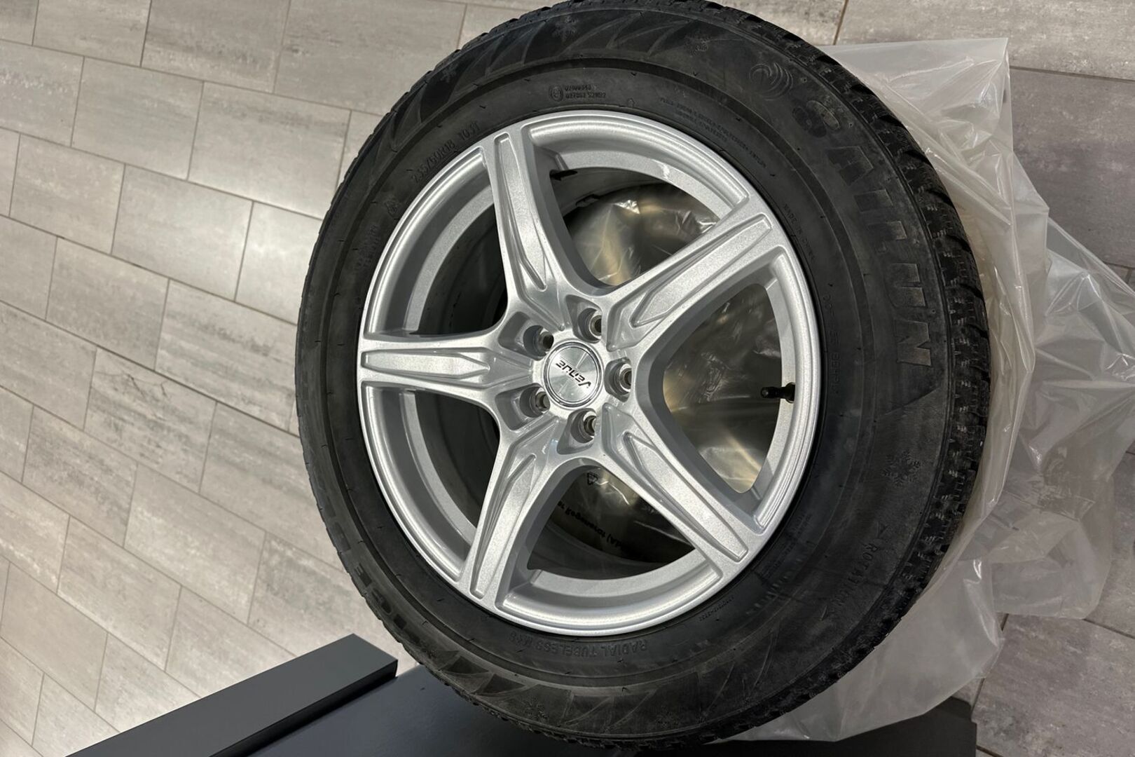 VOLVO XC60 18