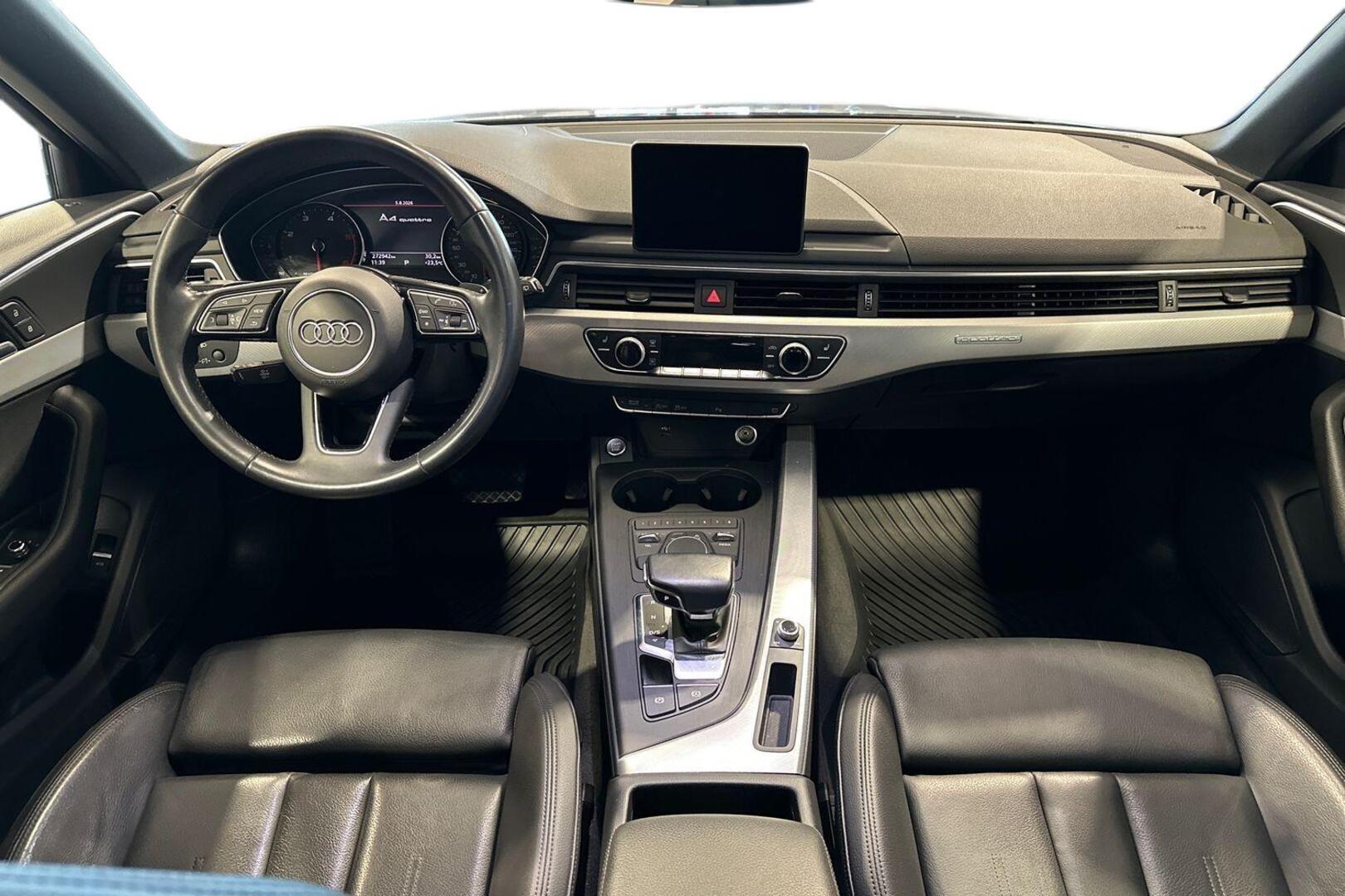 AUDI A4 2019