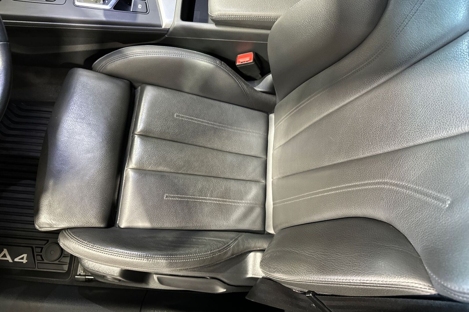 AUDI A4 2019