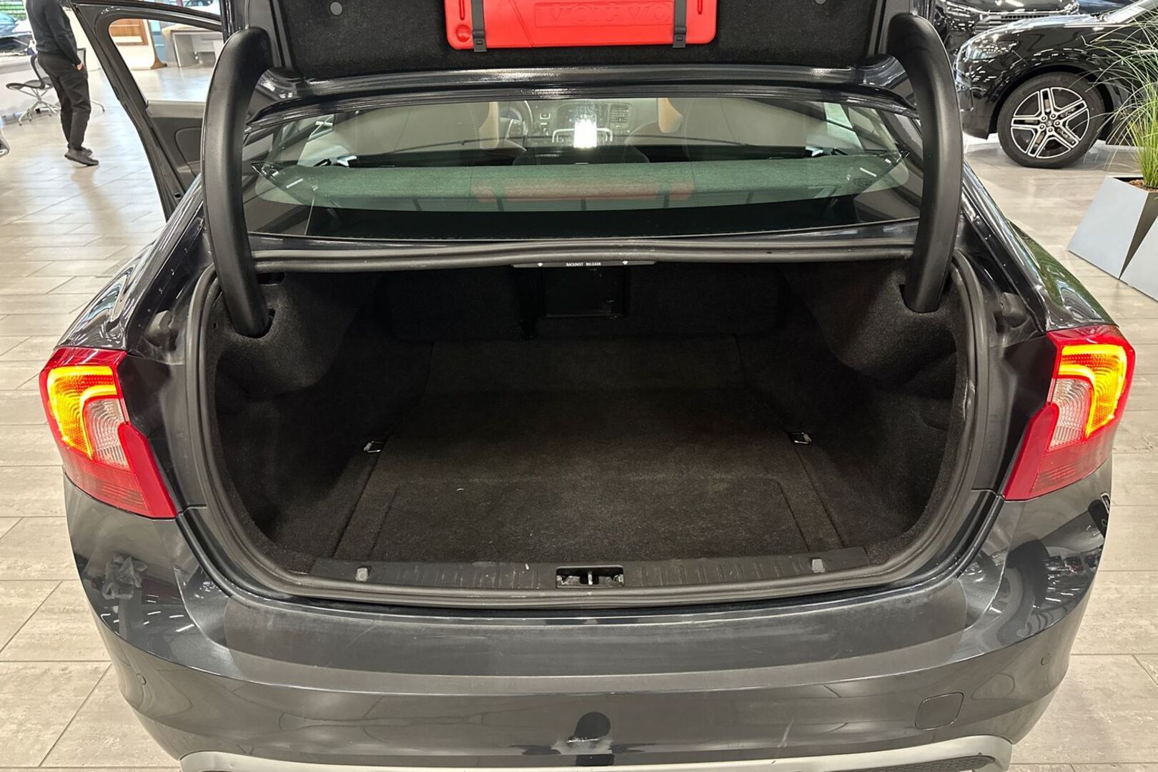 VOLVO S60 12