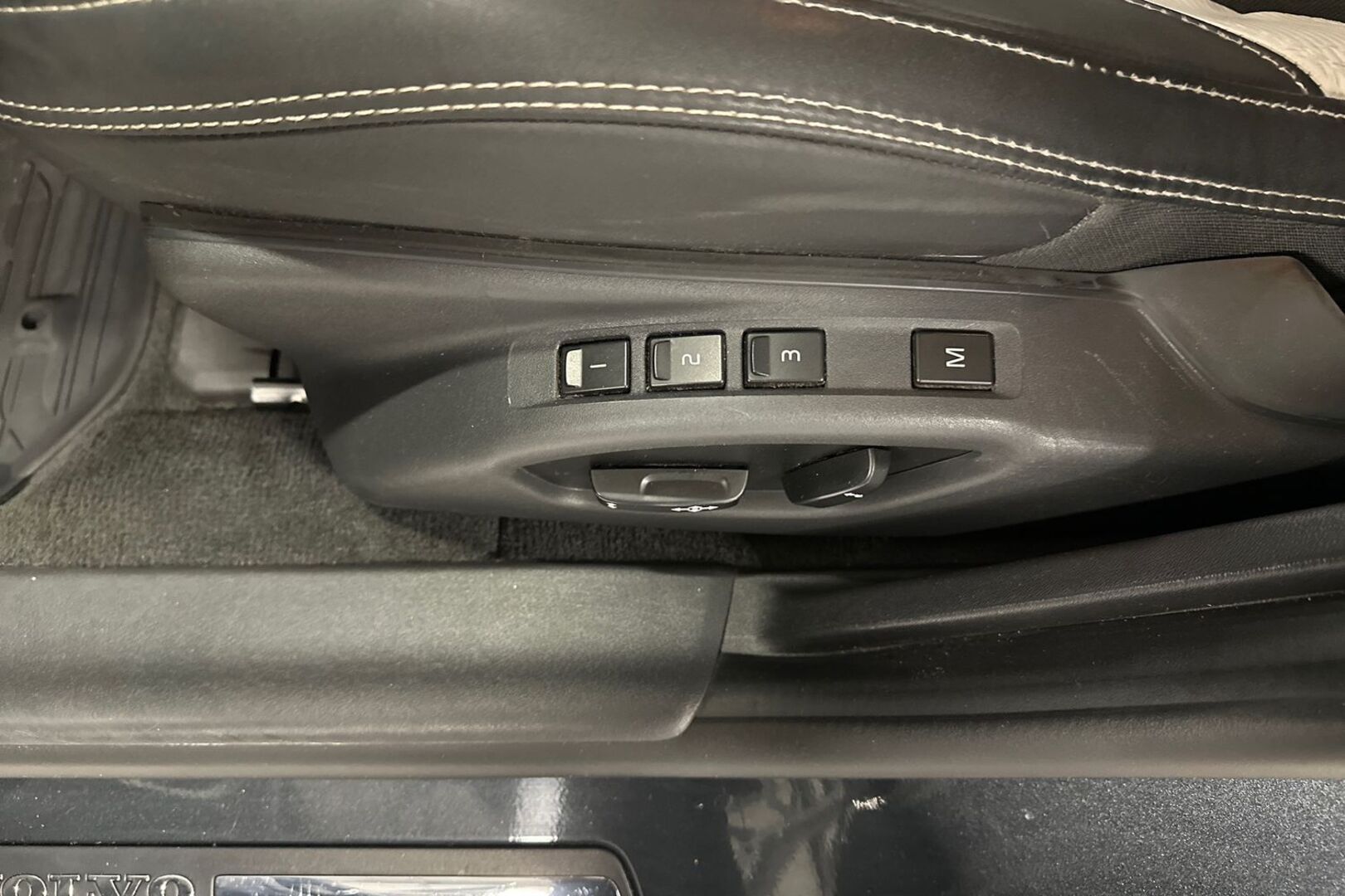VOLVO S60 18