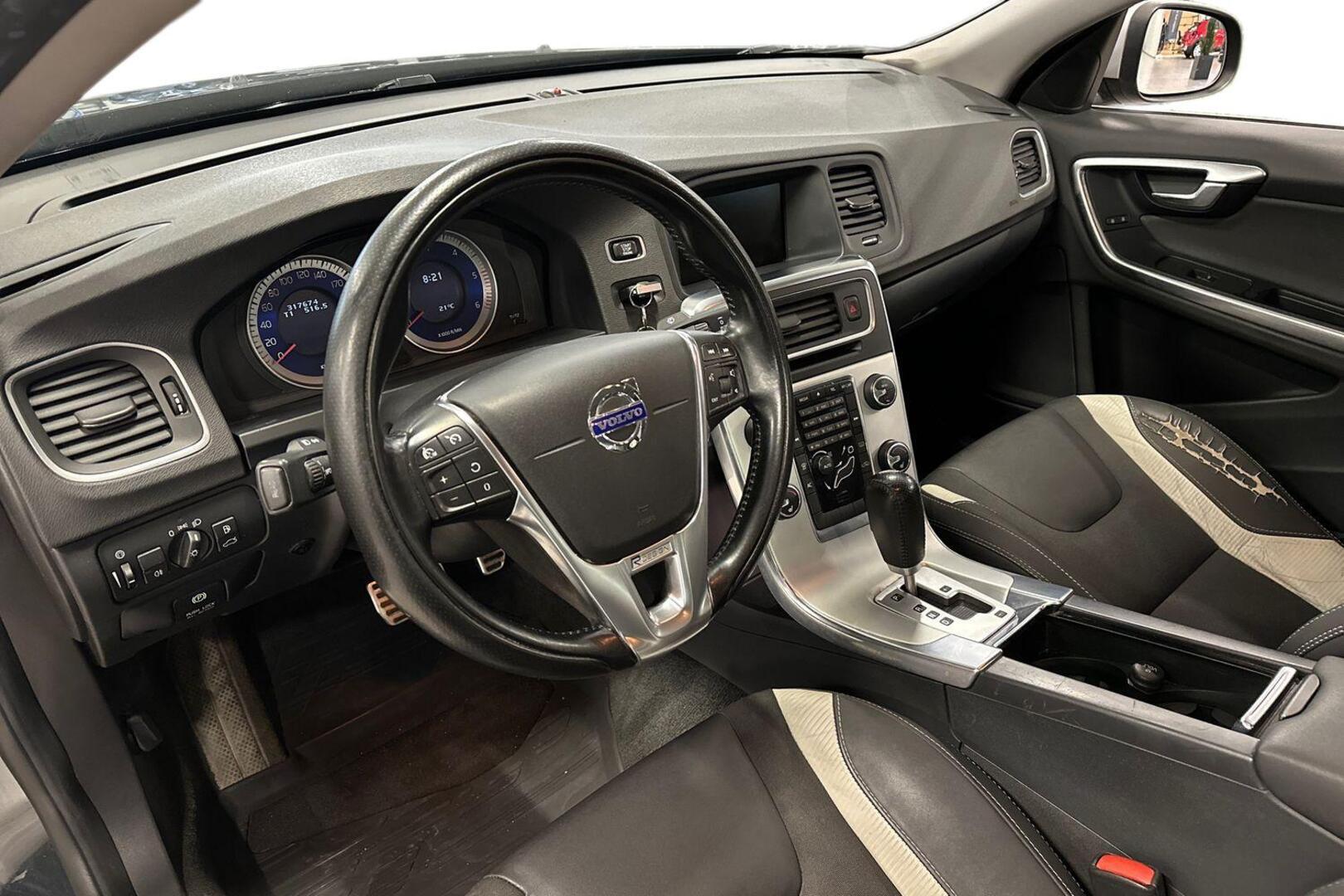 VOLVO S60 8