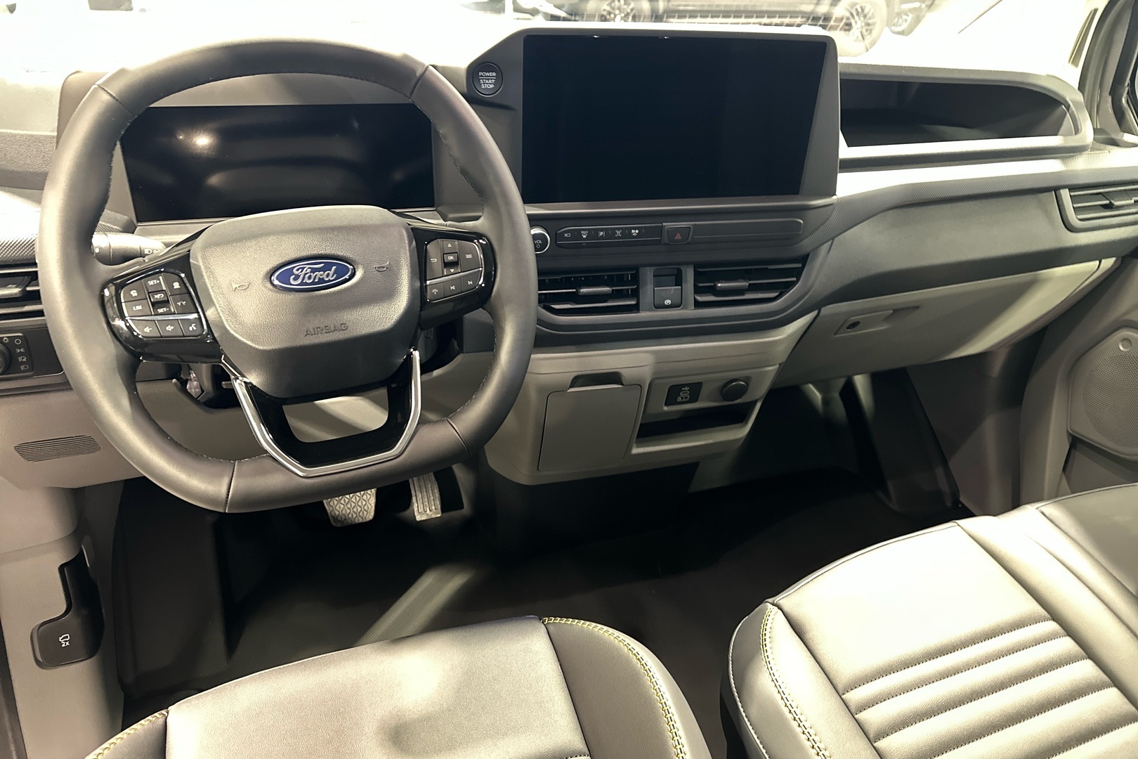 FORD TRANSIT CUSTOM 2026