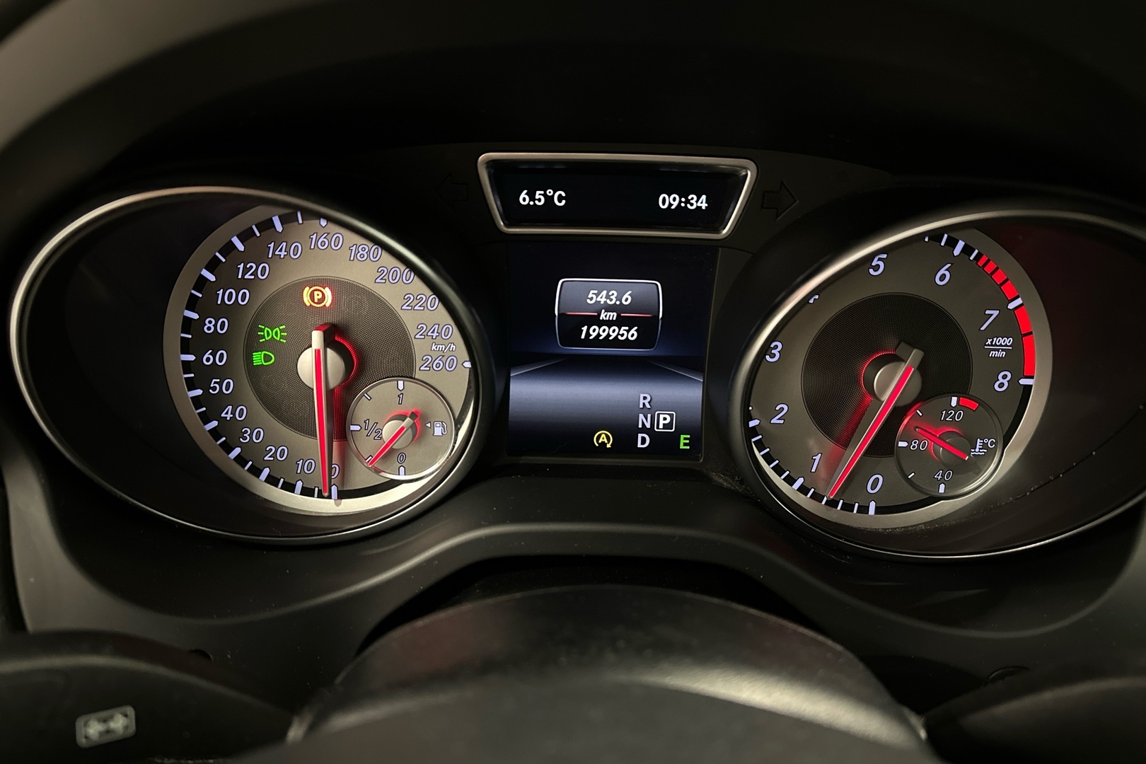 MERCEDES-BENZ CLA 2016